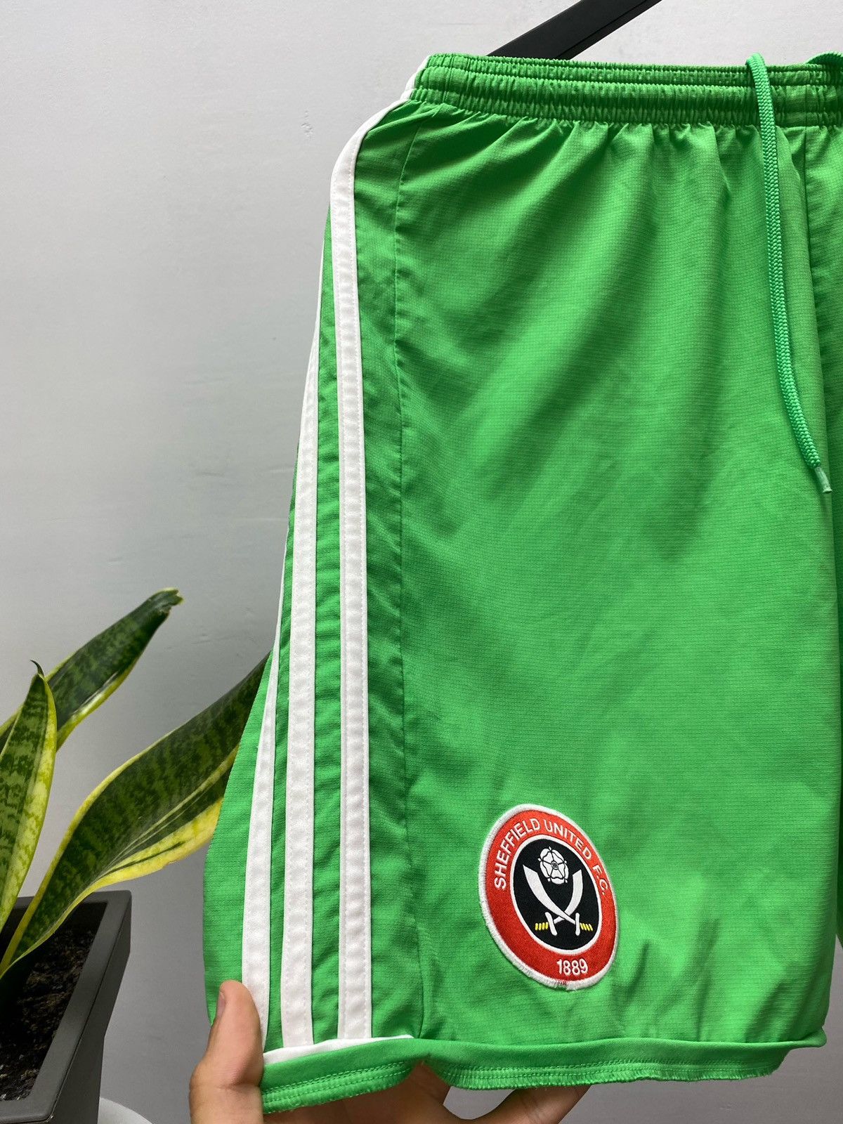 Adidas Adidas Shefield United Shorts Soccer Jersey Size US 34 / EU 50 - 9 Thumbnail