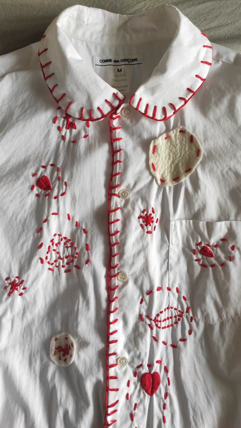 Comme des Garcons Comme Des Garcons Embroidered white shirt Size M / US 6-8 / IT 42-44 - 2 Thumbnail