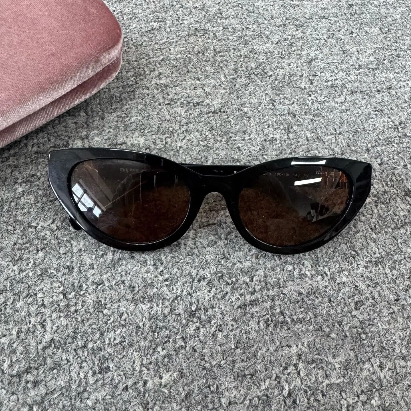 Miu Miu miu miu Alphabet Logo Cat-eye Sunglasses| Size ONE SIZE - 2 Thumbnail