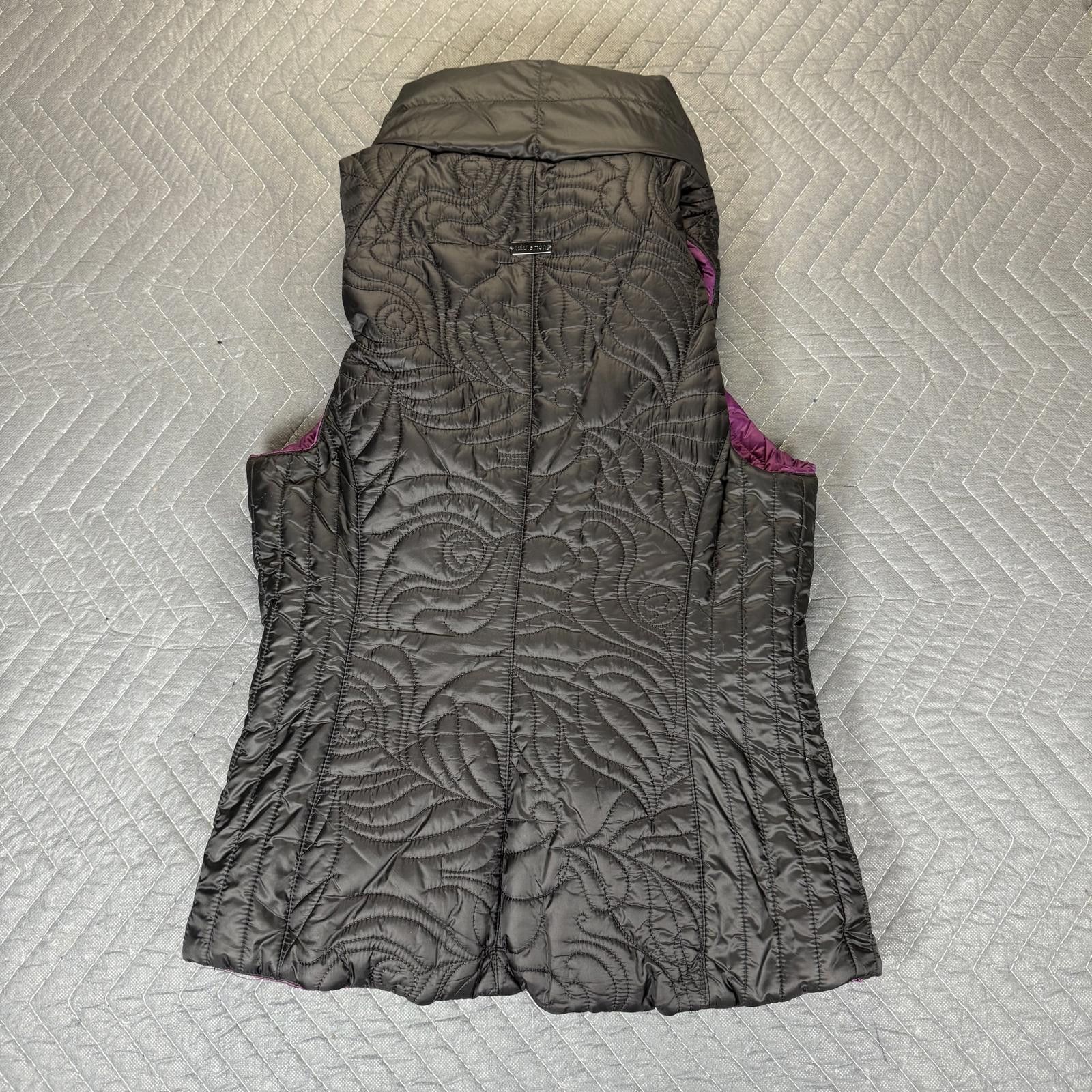 Lululemon Lululemon Purple Reversible Down Puffer Vest Womens 6 Size M / US 6-8 / IT 42-44 - 8 Thumbnail