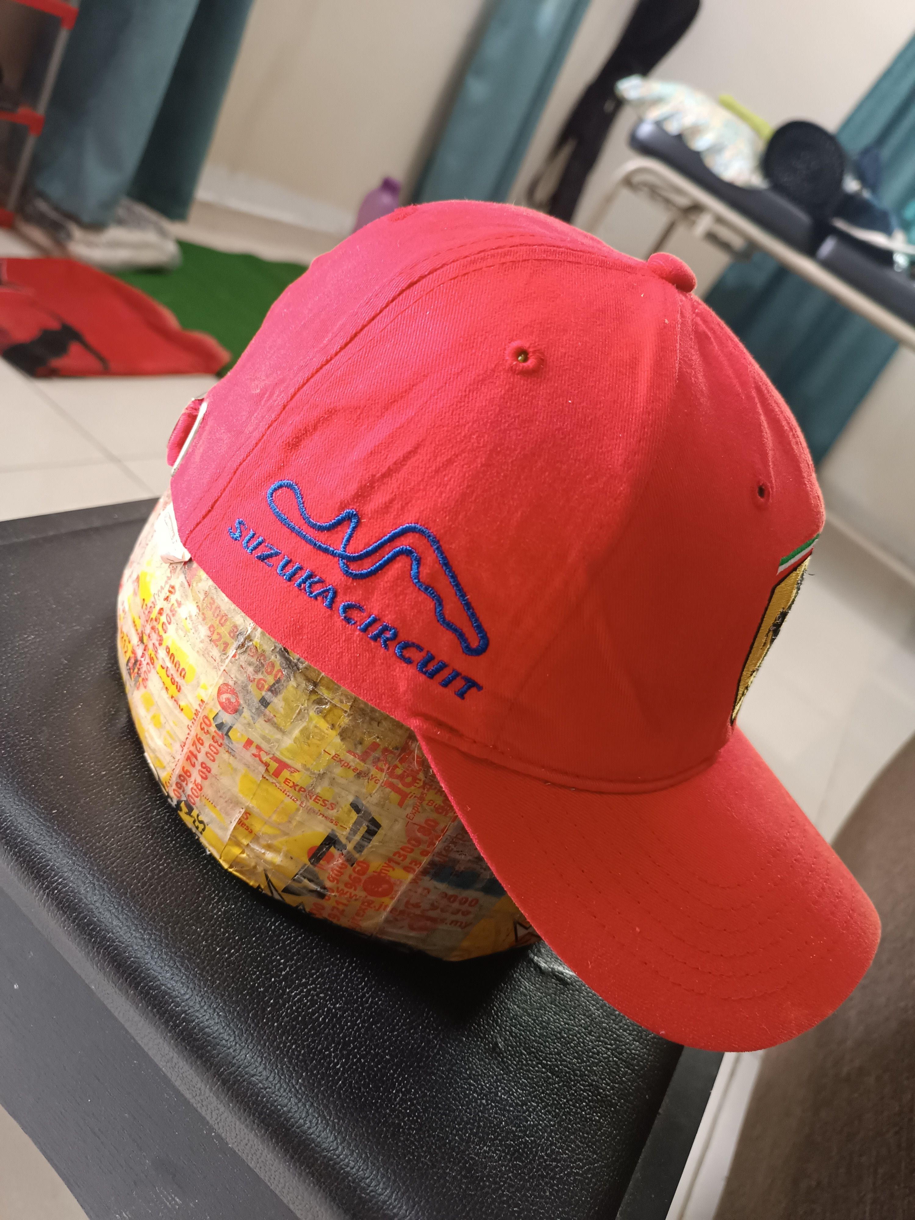Ferrari FERRARI Vintage Official Cap Suzuka Circuit Size ONE SIZE - 2 Thumbnail