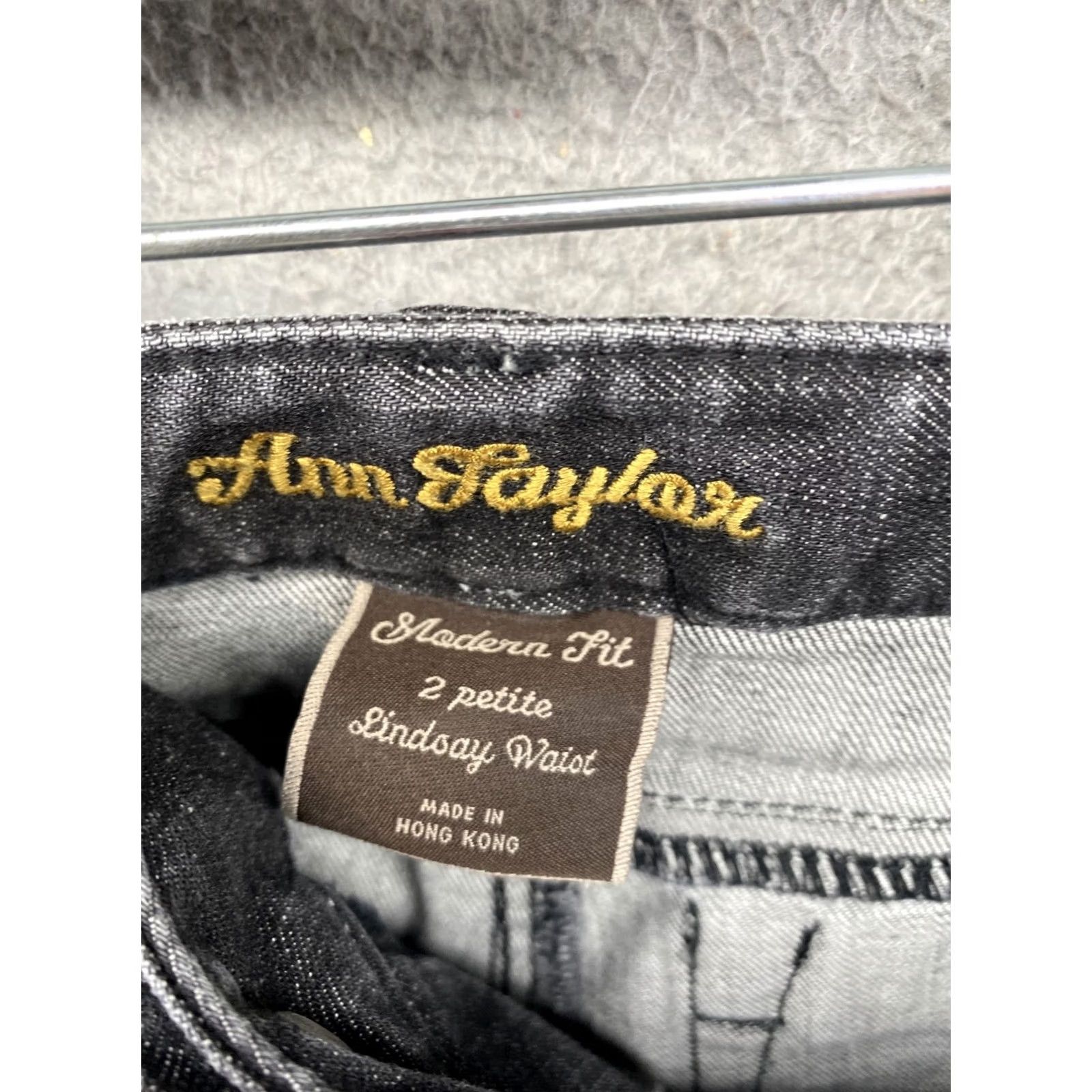 Ann Taylor Ann Taylor Women's Modern Fit Lindsay Waist Gray Denim Jeans Bootcut 2P Petite Denim Gray Jeans Womens Pop Modern Fit Lindsay Waist 2P Petite Size 26" / US 2 / IT 38 - 3 Thumbnail