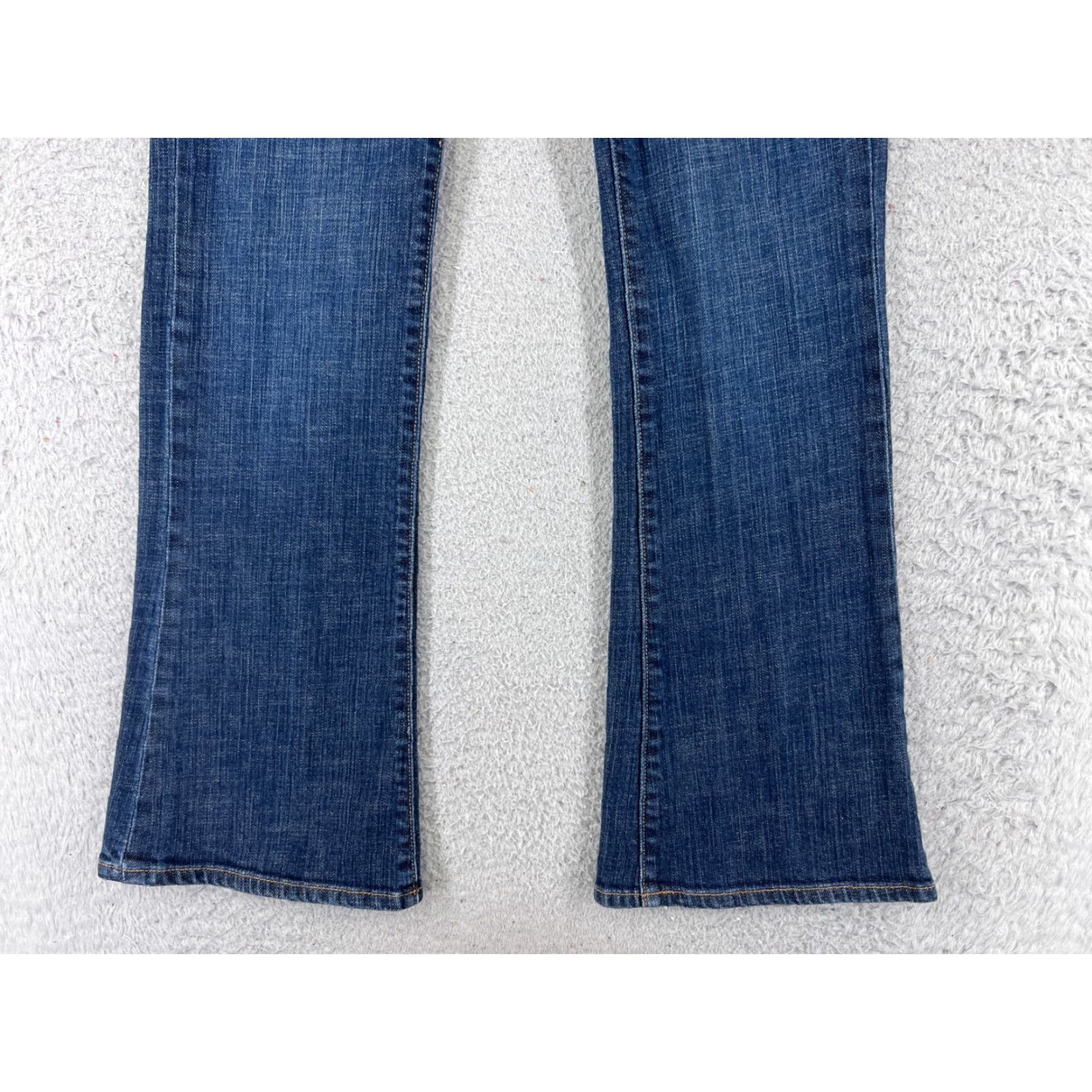 Old Navy Old Navy Jeans Womens 4 Blue Denim The Flirt Mid Rise Flare Cotton 29x29 Size 27" / US 4 / IT 40 - 2 Thumbnail