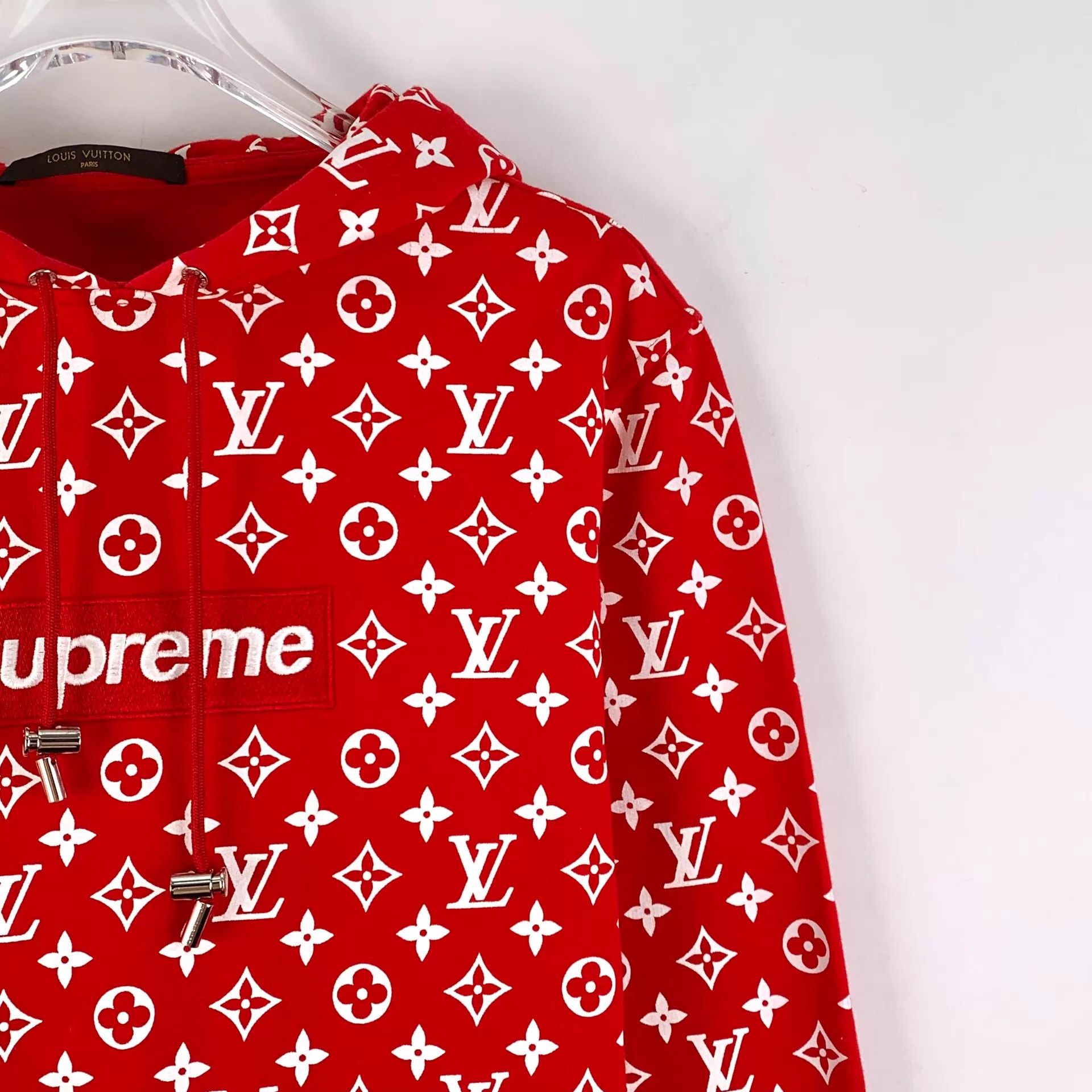 Louis Vuitton LW0255 Louis Vuitton Red Logo MonogramLong-Sleeve Sweatshirt Size XXS / US 00 / IT 34 - 4 Thumbnail