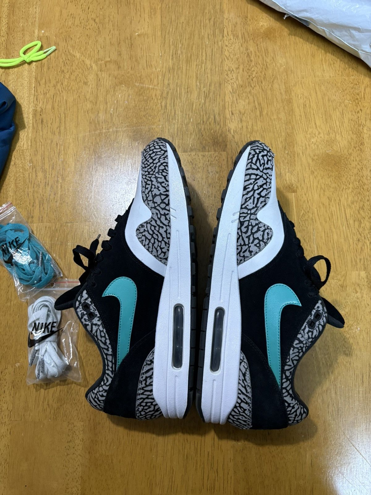 Nike × atmos Jordan Air Max 1 Elephant Size US 12 / EU 45 - 13 Thumbnail