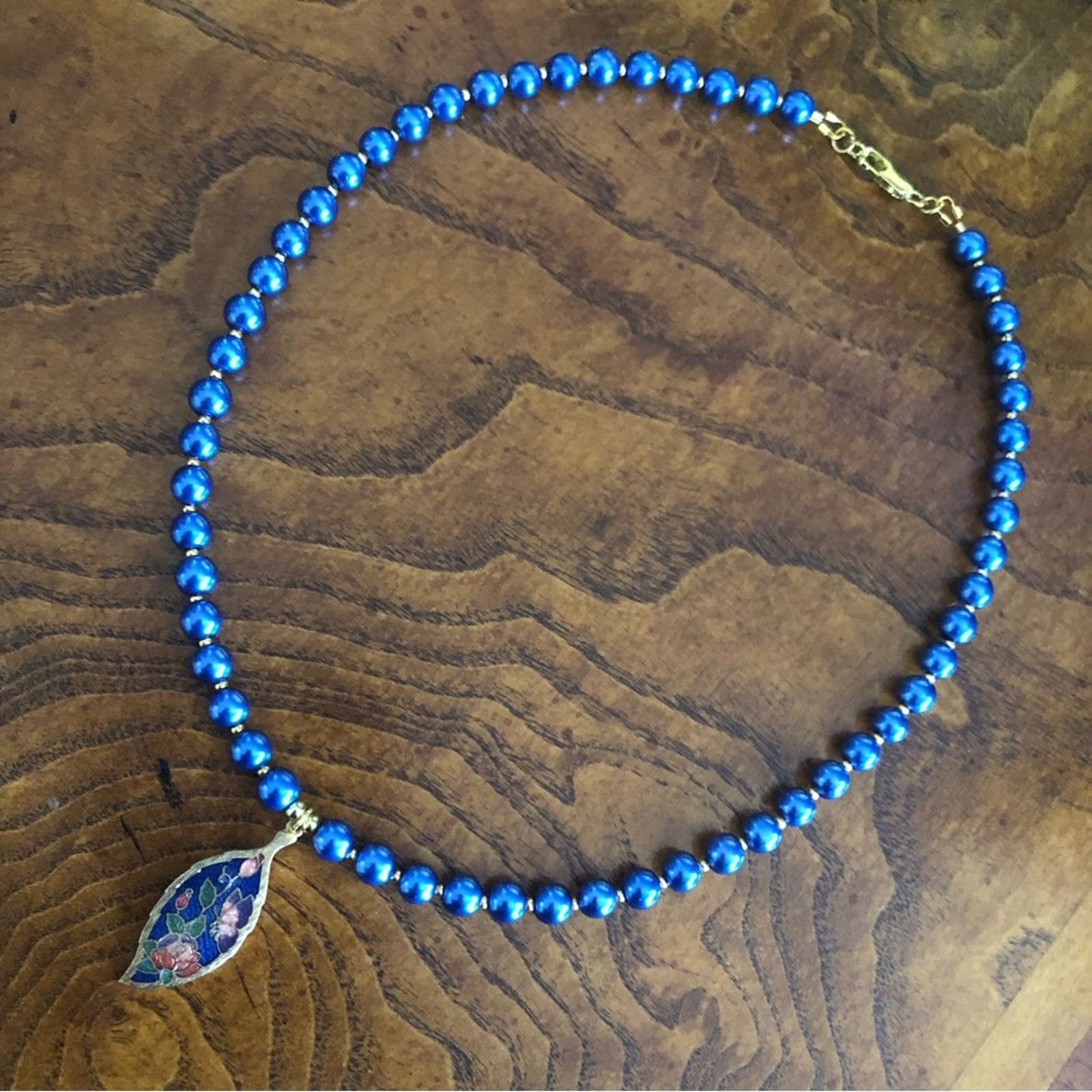 Handmade Handcrafted repurpose blue cloisonné pendant Pearl necklac Size ONE SIZE - 8 Thumbnail