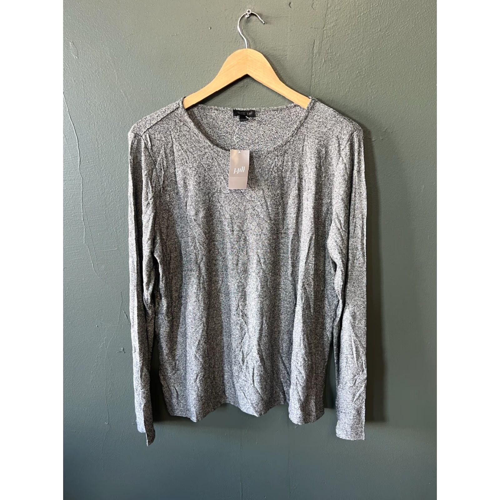 J. Jill J. Jill Womens Knit Long Sleeve Shirt Gray L NWT Wearever Collection Size Large Busy Wearever? (Wait) Size L / US 10 / IT 46 - 2 Thumbnail
