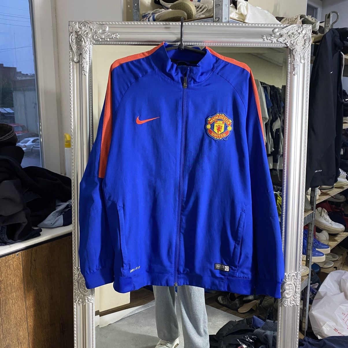 Nike Nike Manchester United Zip Up Track Jacket Official Size US L / EU 52-54 / 3 - 1 Thumbnail