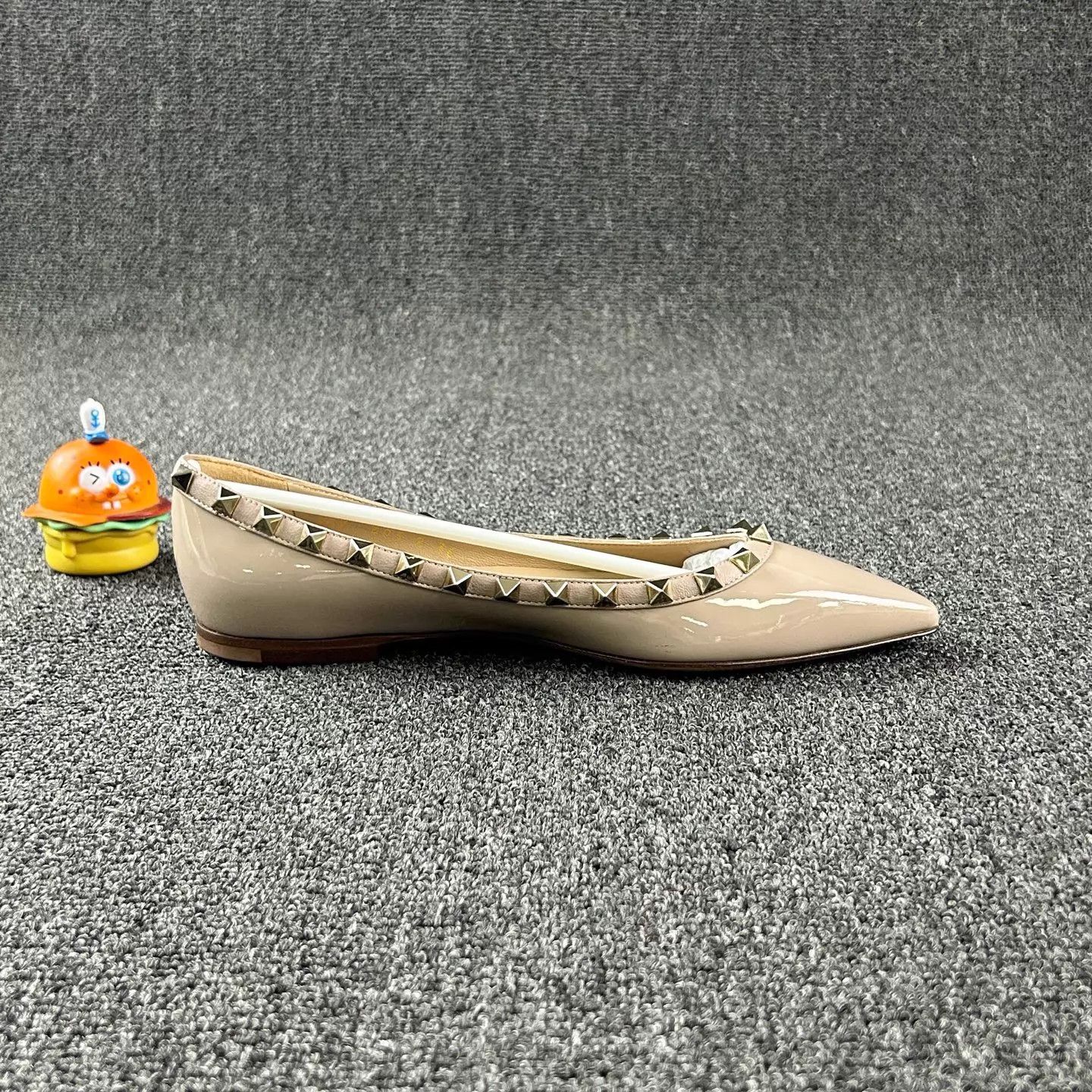 Valentino Valentino nude pink studded flat 36 new Size US 5.5 / IT 35.5 - 4 Thumbnail