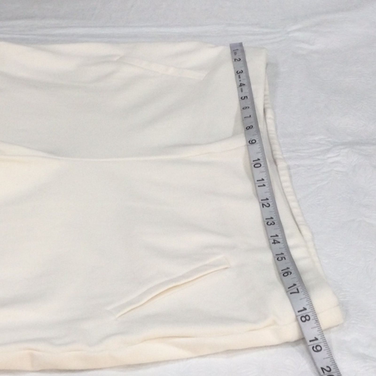 Chicos Fabulously Slimming by Chico's White Ankle Pant Sz 2.5/L/14 Size 36" / US 14 / IT 50 - 11 Thumbnail