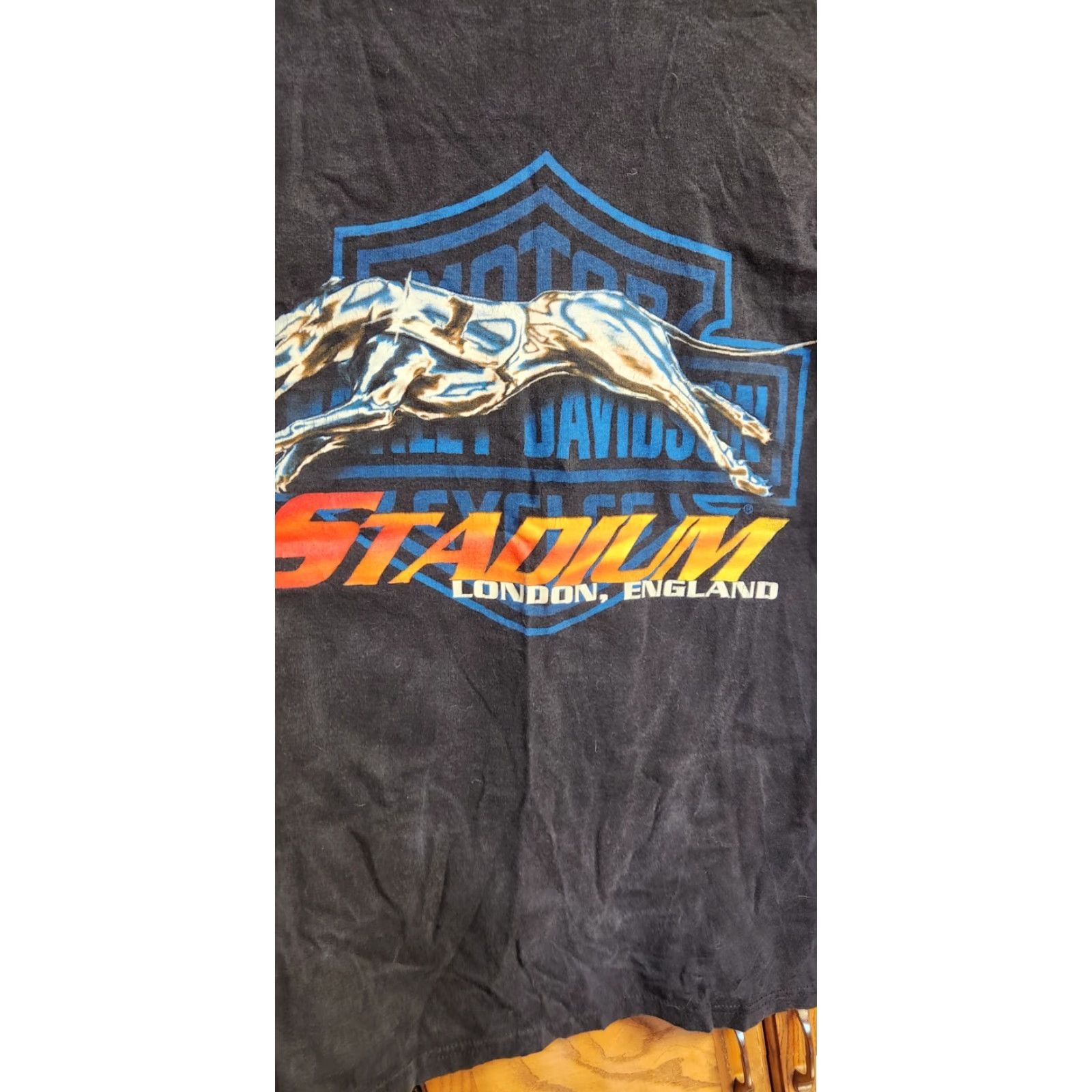 Harley Davidson VINTAGE Harley-Davidson STADIUM T Shirt Mens L Black 1996 London England HD USA Graphic Tee Mens L Decade 1990s Size US L / EU 52-54 / 3 - 7 Thumbnail