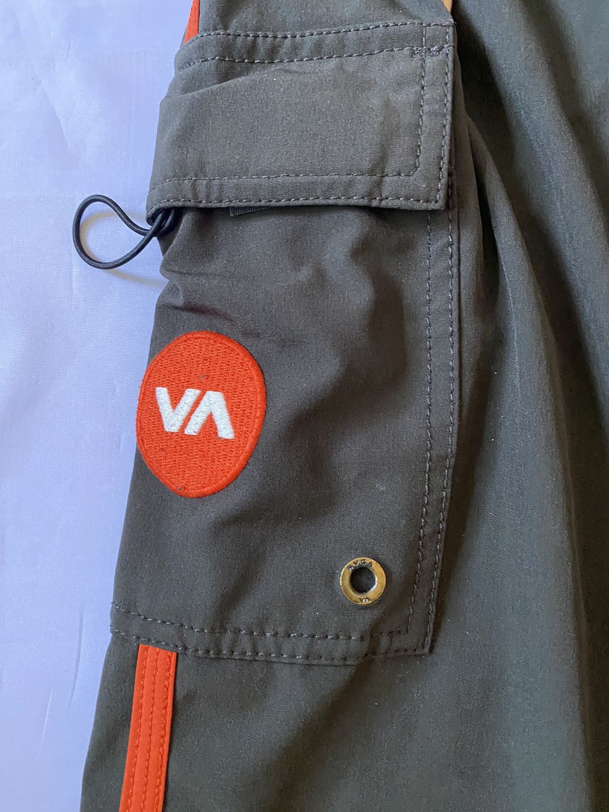 RVCA RVCA shorts Waist size 29 surf skate board Size US 29 - 2 Thumbnail