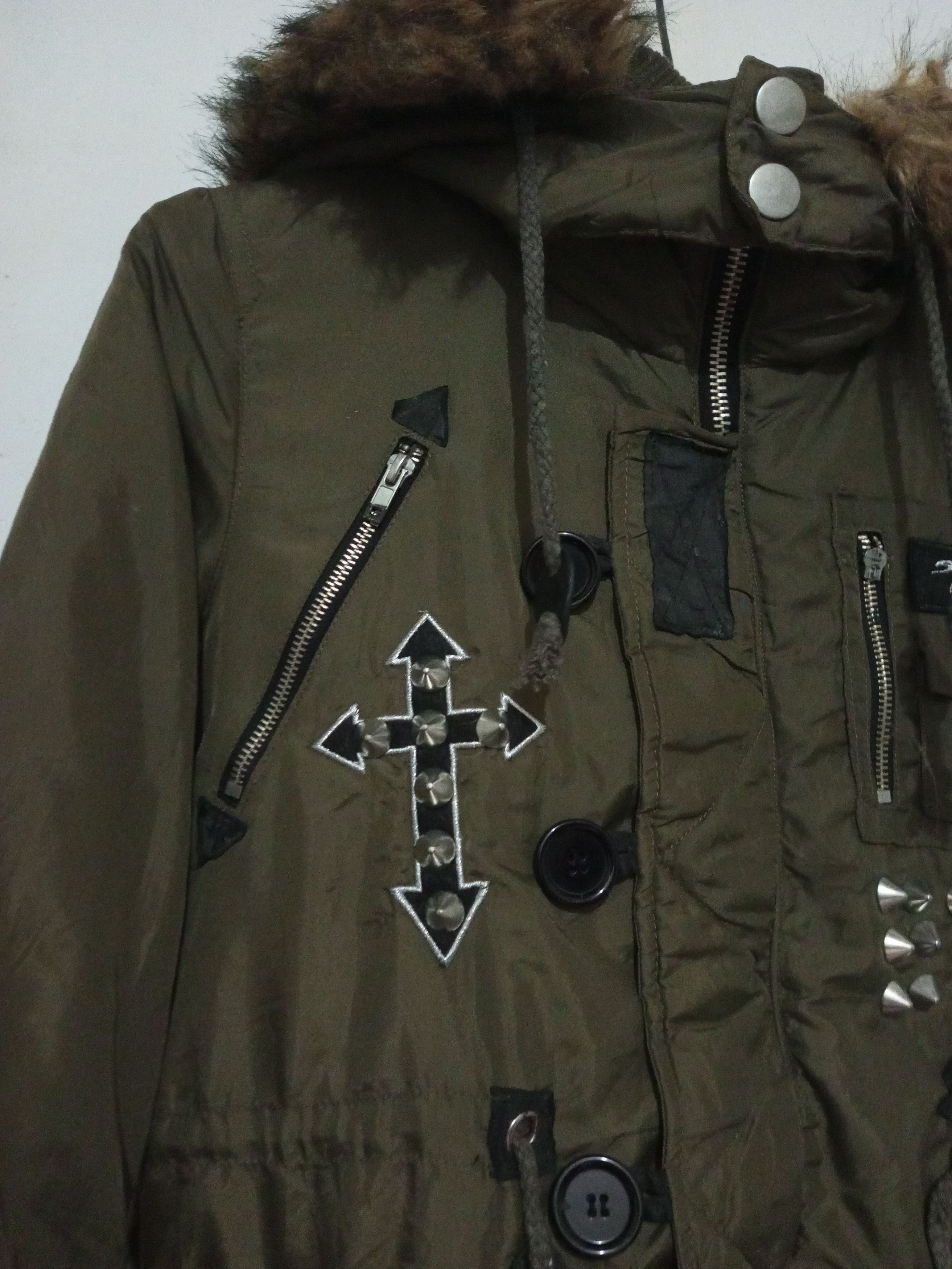 20471120 🇯🇵 Rare Cross Big Skull Print Fur Punk Studded Jacket Size US M / EU 48-50 / 2 - 3 Thumbnail