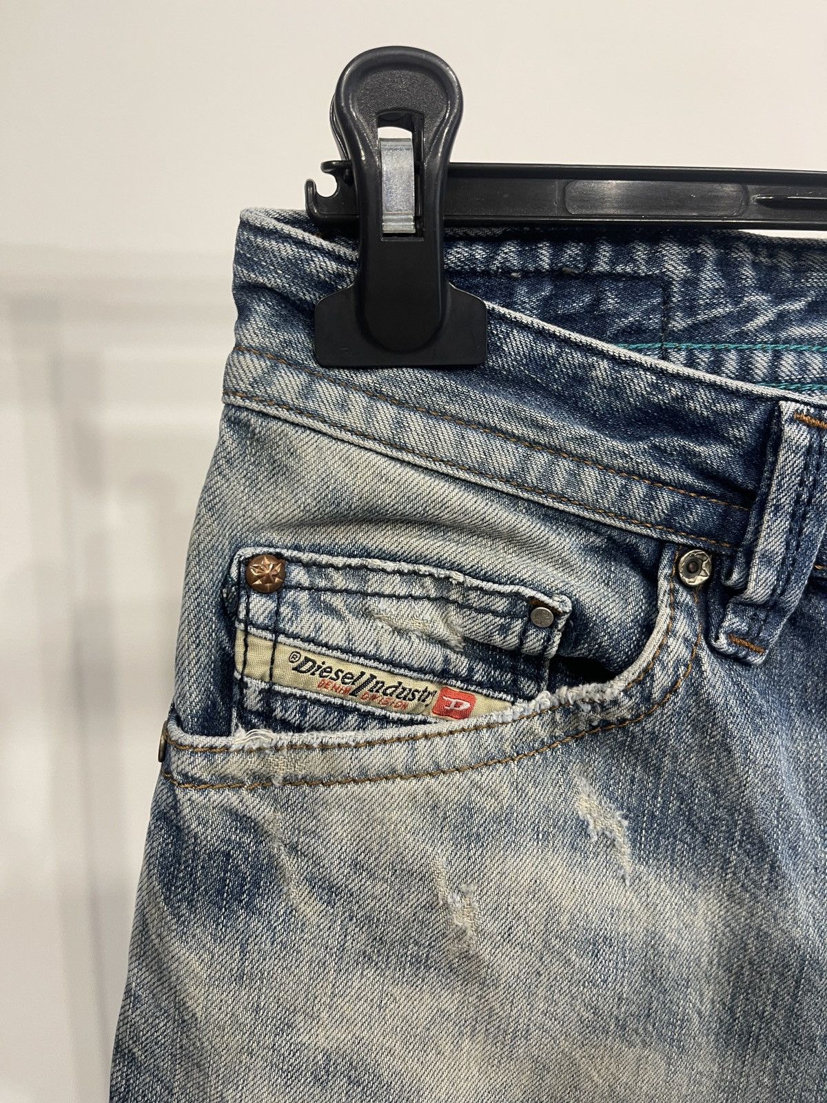 Diesel Vintage Diesel Distressed Jeans Faded Denim Pants W28 L32 Size US 28 / EU 44 - 3 Thumbnail