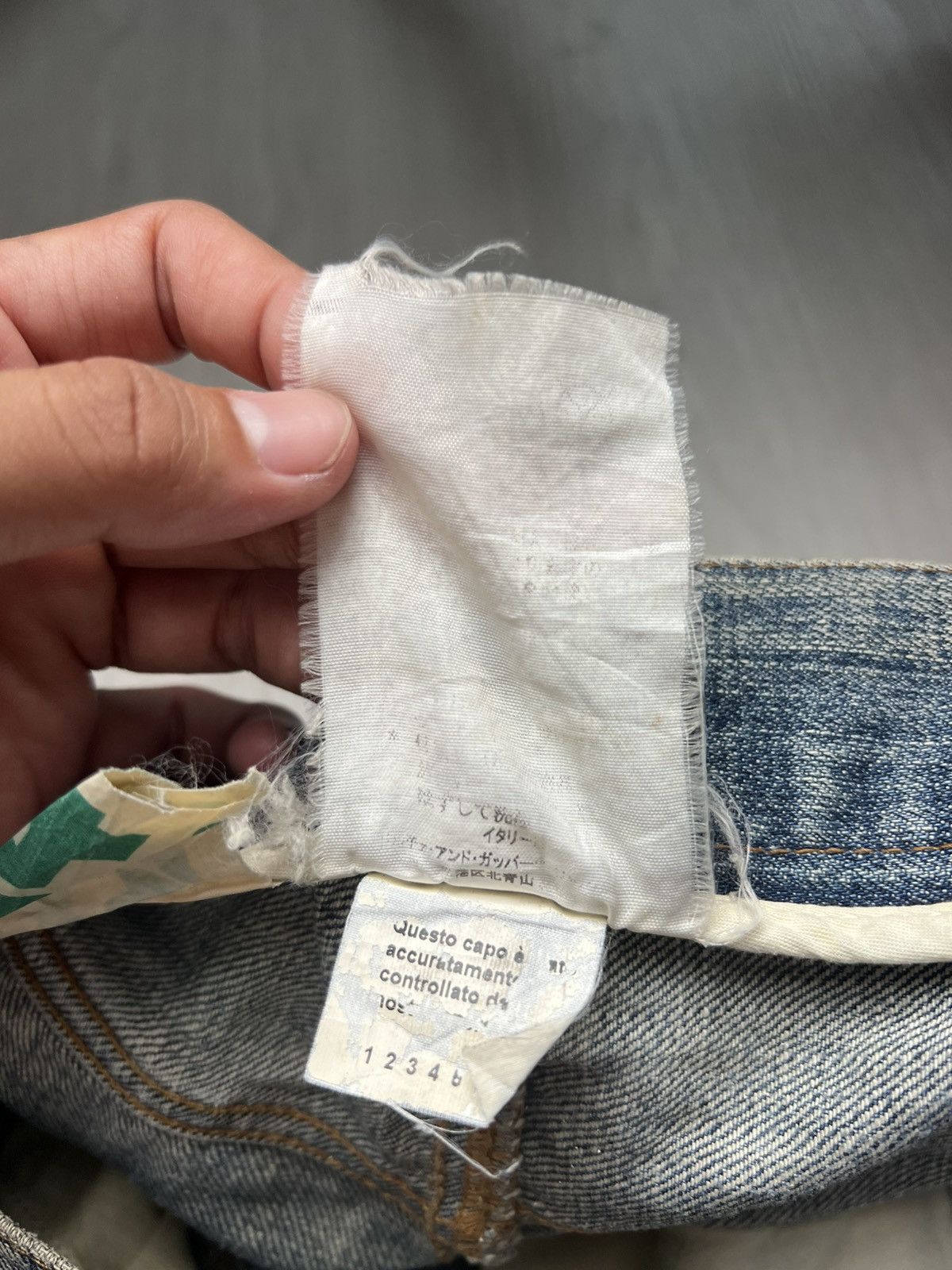 Dolce & Gabbana Dolce Gabbana Mudwash Distressed Jeans Small Embroidered Size US 32 / EU 48 - 9 Thumbnail
