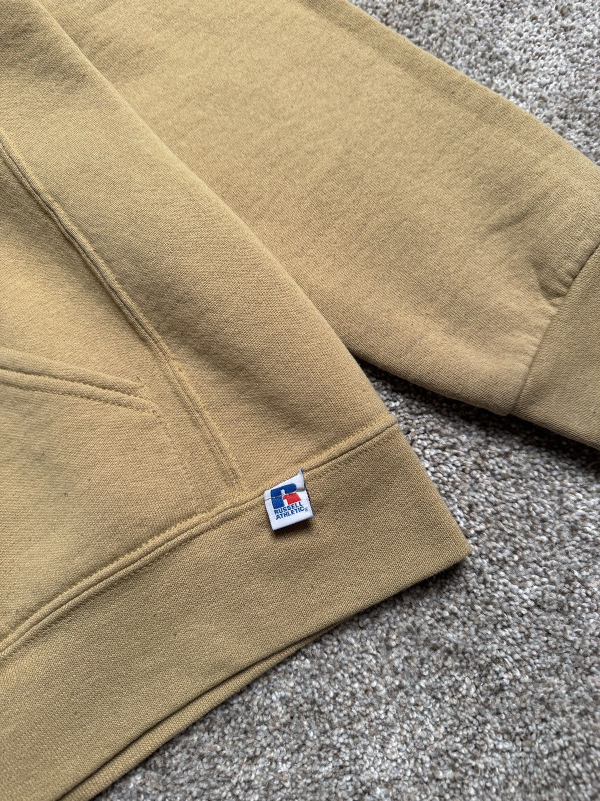 Russell Athletic RUSSELL ATHLETIC PALE YELLOW PULLOVER HOODIE Size US S / EU 44-46 / 1 - 4 Thumbnail