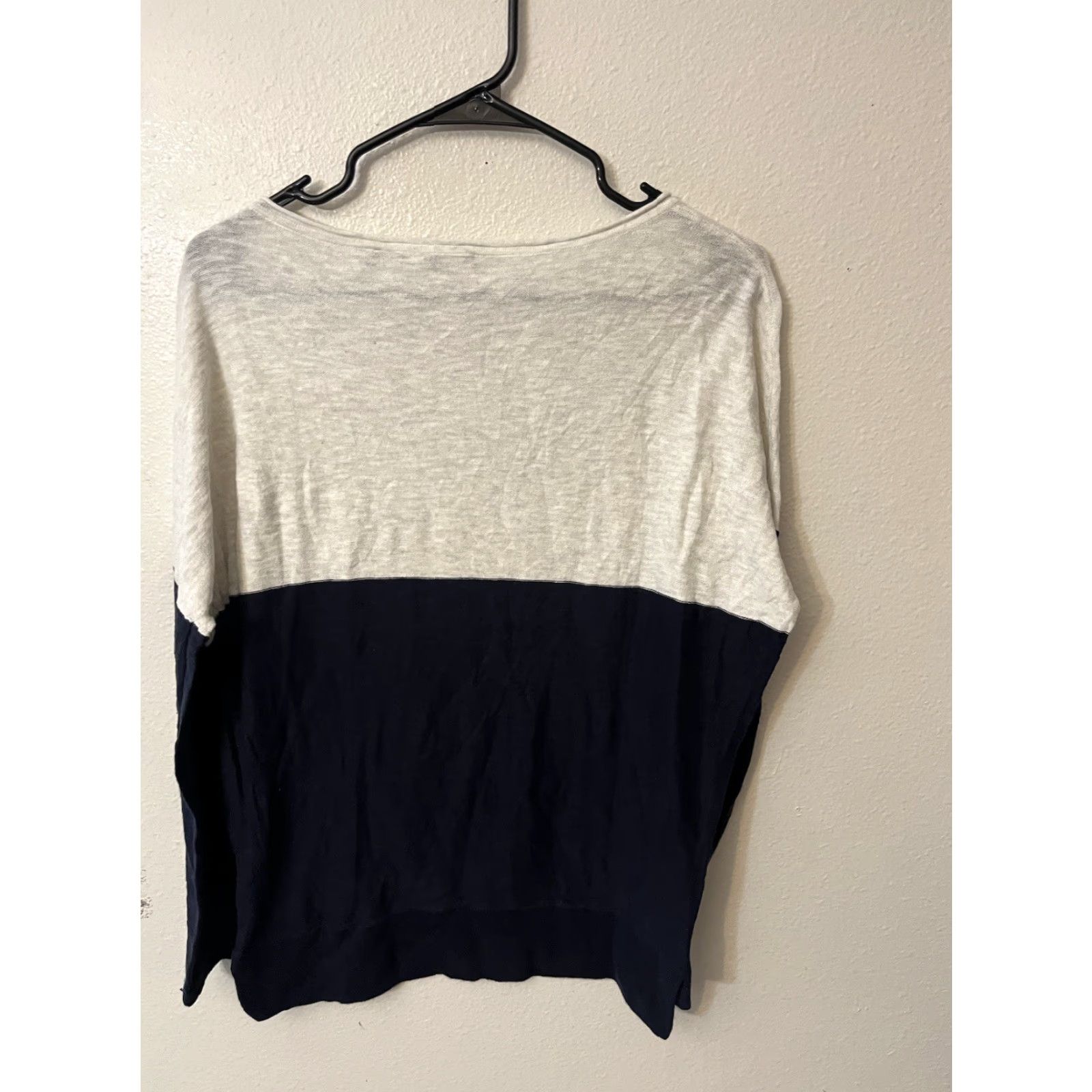 Vince Vince Lightweight ColorBlock Bateau Neckline Sweater Size XS Wool/Cashmere Size XS / US 0-2 / IT 36-38 - 3 Thumbnail