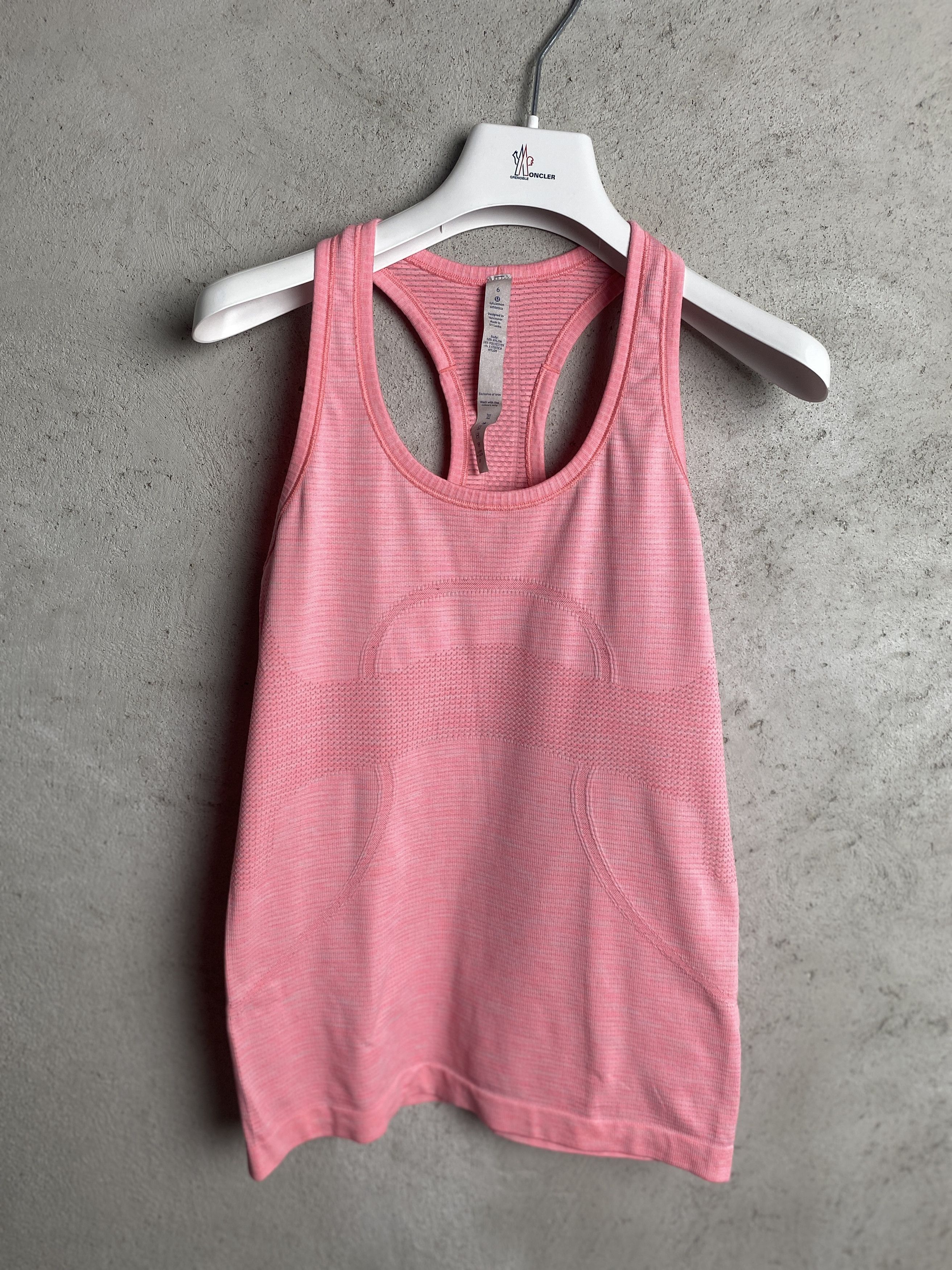 Lululemon Lululemon tank top t-shirt tee gym pilates yoga pilates Size S / US 4 / IT 40 - 2 Thumbnail