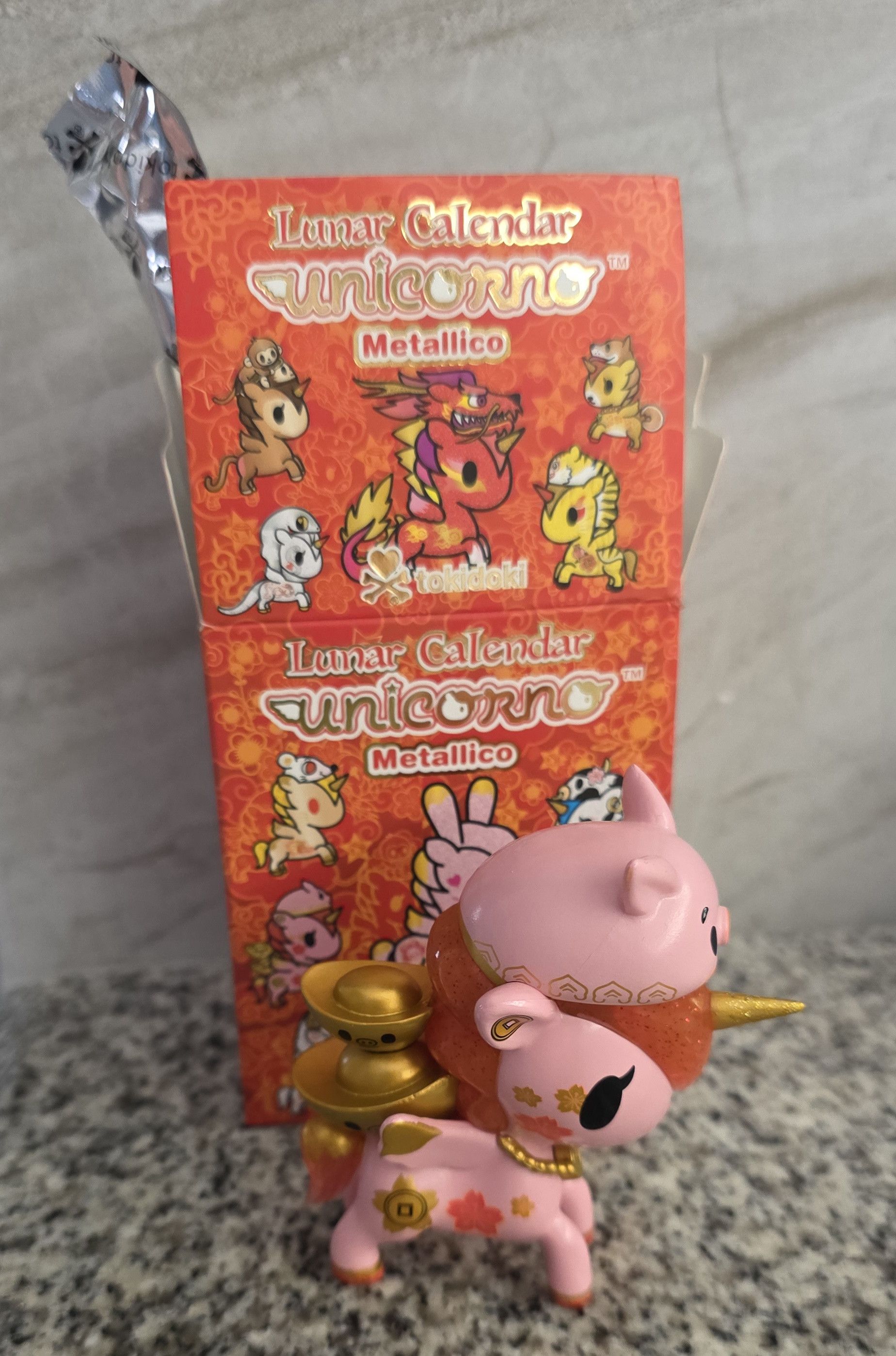 tokidoki Open Box Lunar Unicorno Metallico Box Year of the Pig 🐖 Size ONE SIZE - 3 Thumbnail
