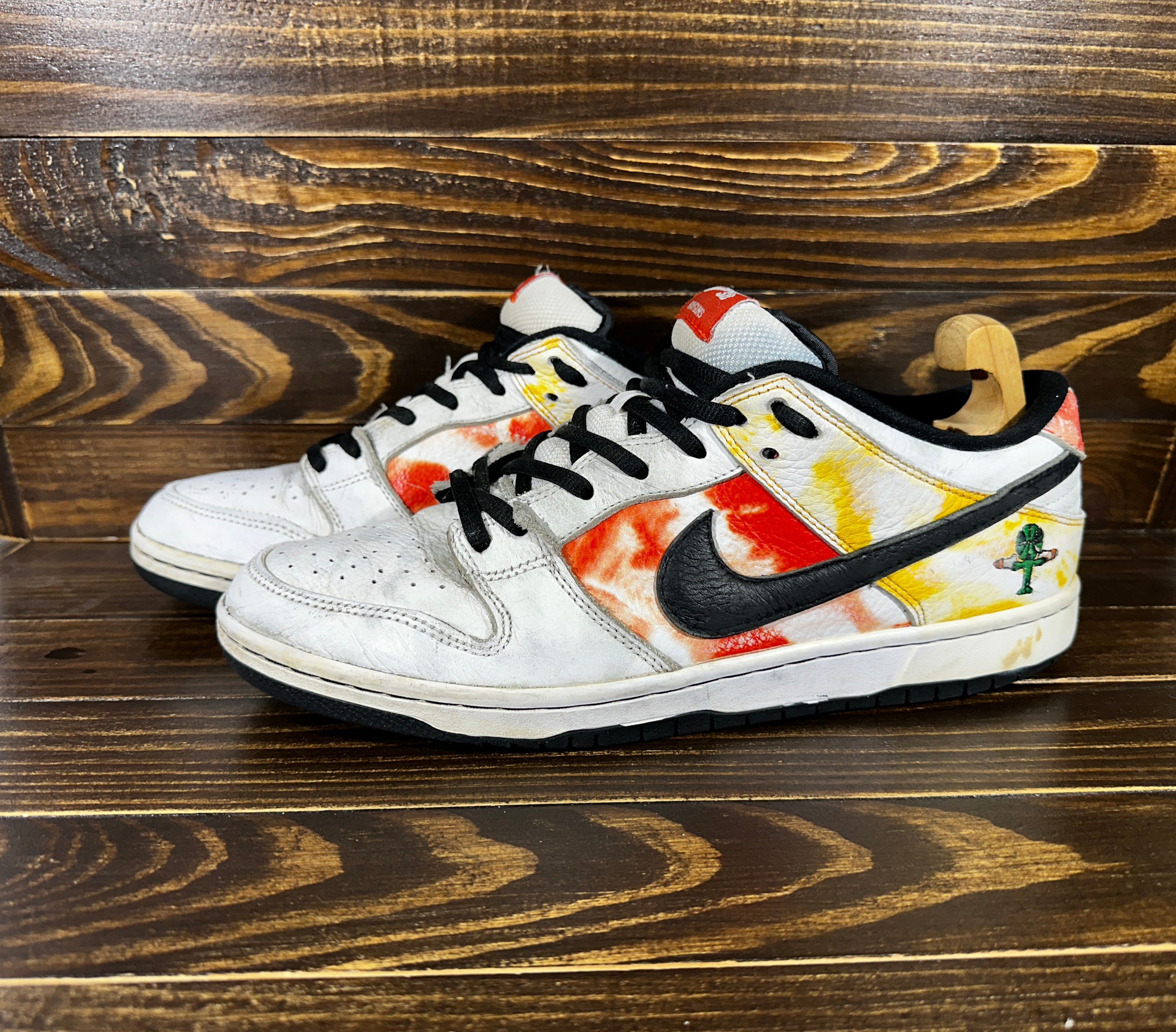 Leather × Nike Nike SB Dunk Low Tie-Dye Raygun - White Men's Sneakers Size US 10 / EU 43 - 5 Thumbnail