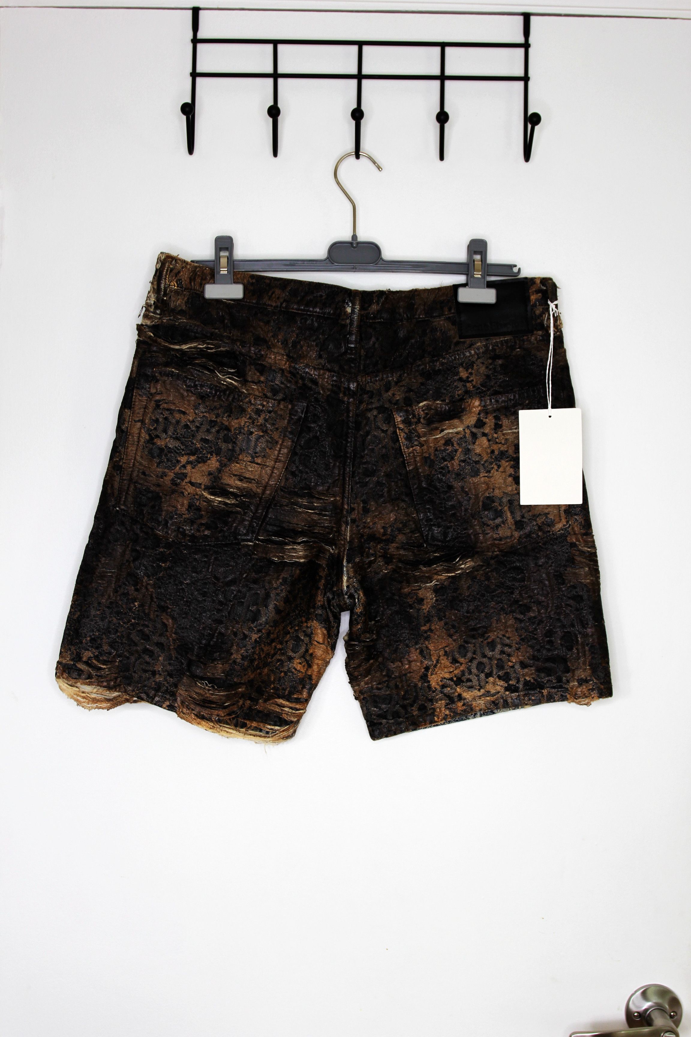 Acne Studios BNWT SS25 ACNE STUDIOS LOOSE FIT DENIM MONOGRAM SHORTS 46 Size US 30 / EU 46 - 3 Thumbnail