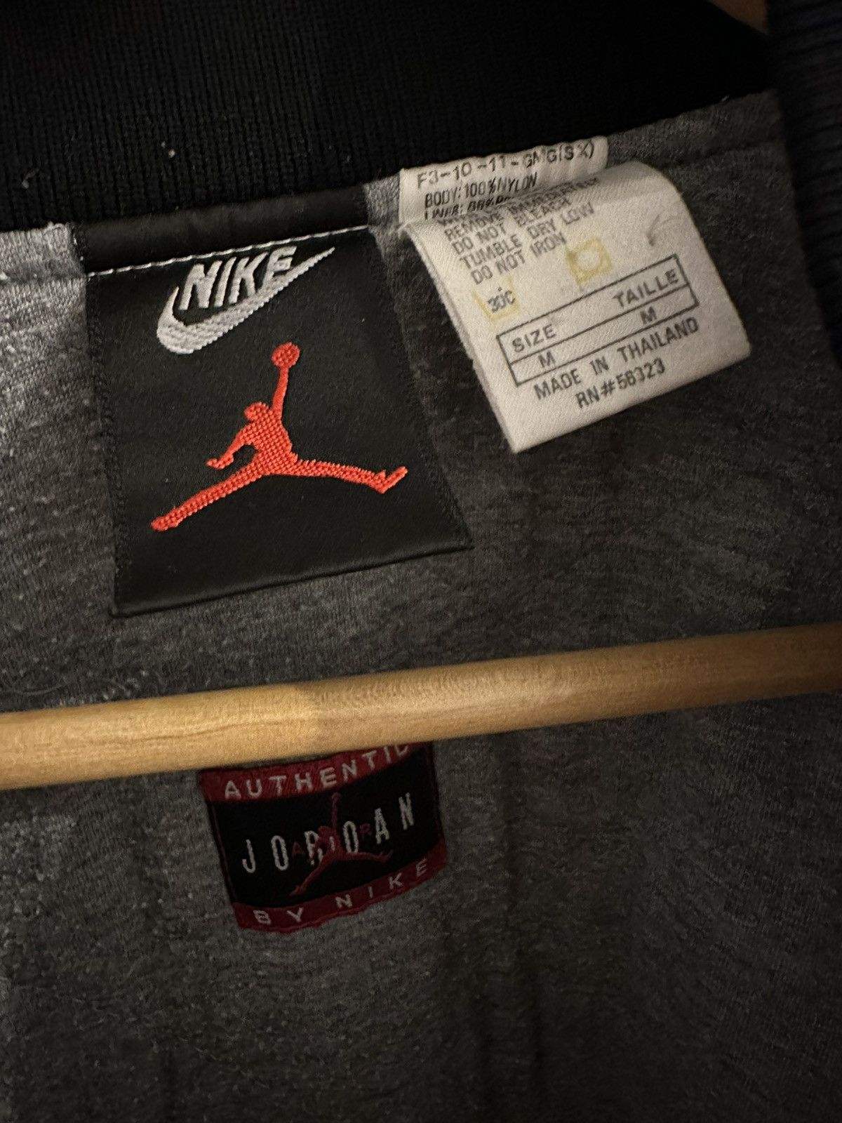 Nike Nike Air Jordan Jacke Jacket Size M Retro Vintage Size US M / EU 48-50 / 2 - 10 Thumbnail