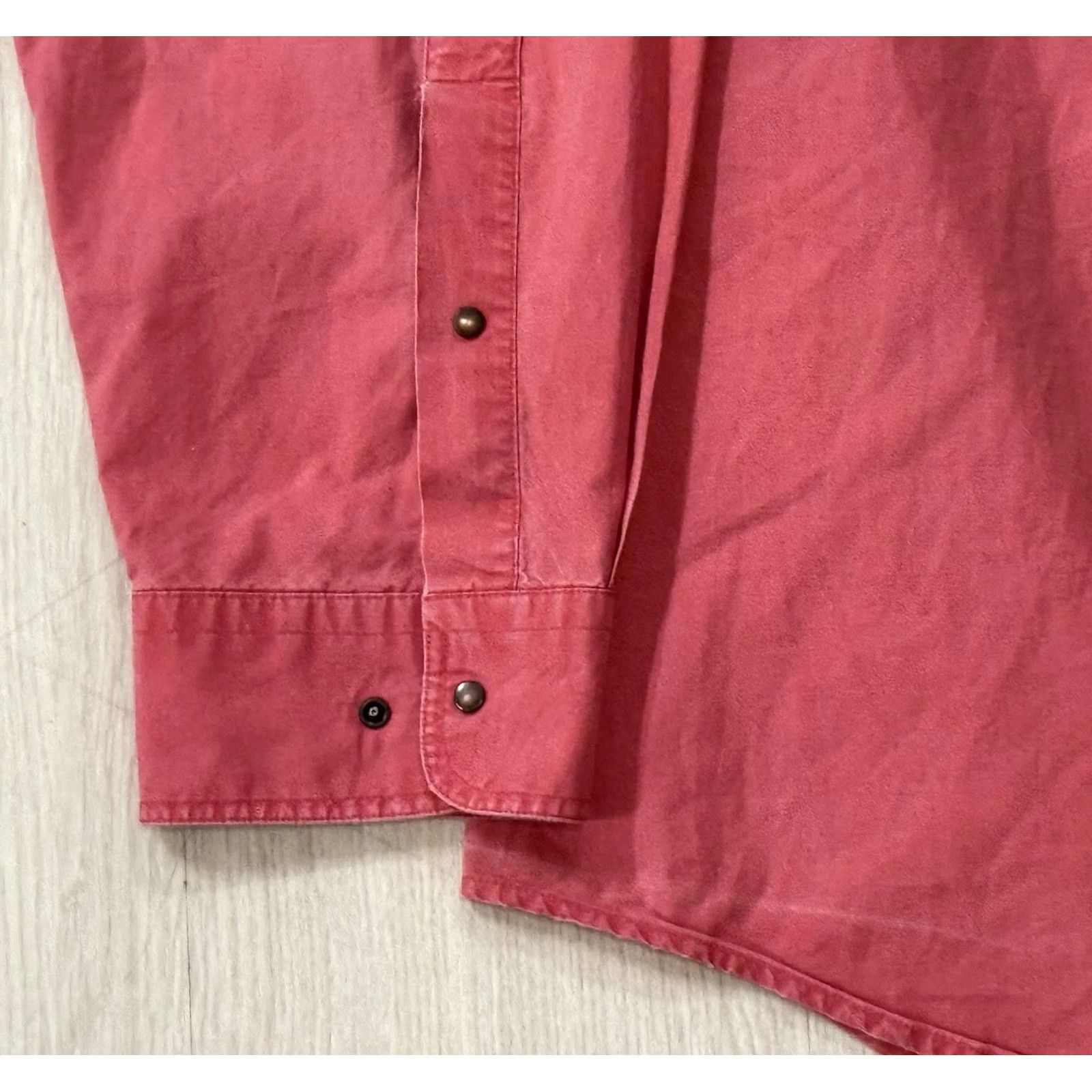 Banana Republic VINTAGE Banana Republic x Triple Z Threadz Laser Cat Snap Shirt XL Salmon Men Button-Up Knit Shirt Size US XL / EU 56 / 4 - 6 Thumbnail