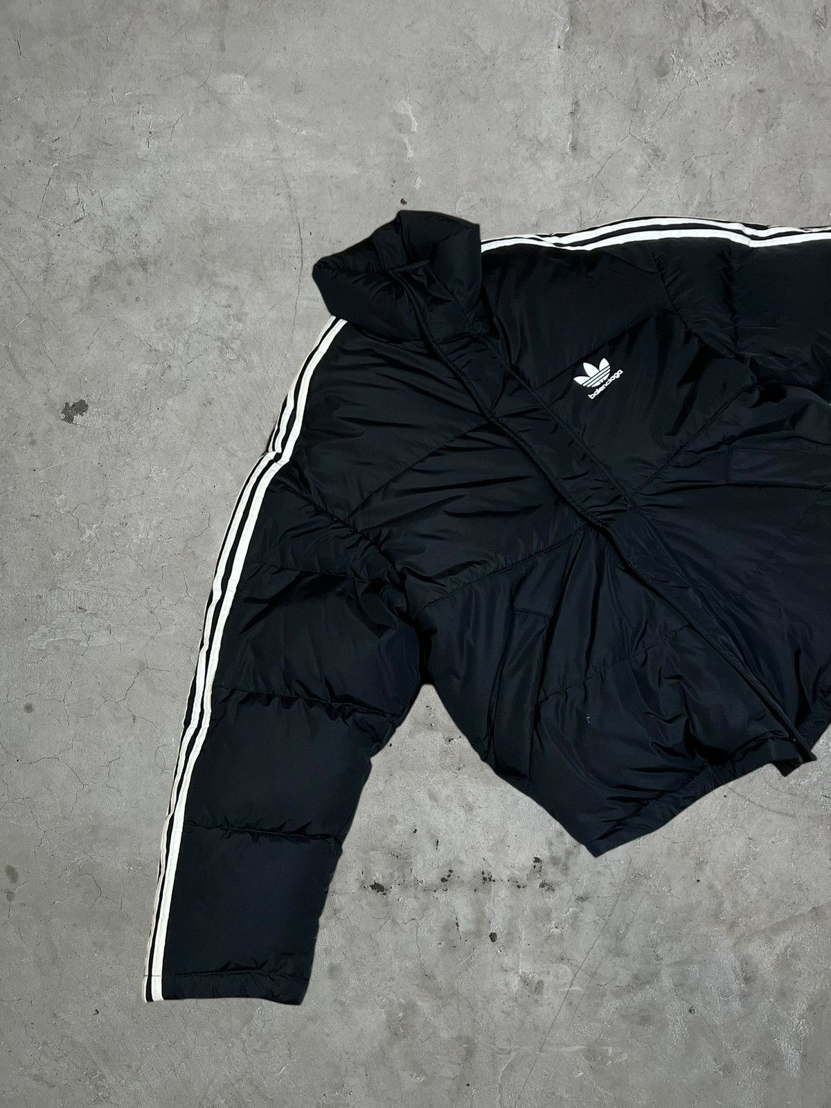 Balenciaga Balenciaga x Adidas Puffer Jacket Size US M / EU 48-50 / 2 - 4 Thumbnail