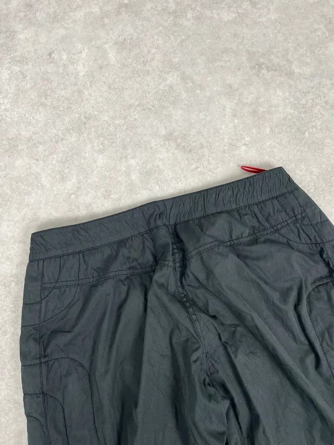 Prada 2000s Prada Black Nylon Minimalist Cargo Pants Size 27" / US 4 / IT 40 - 9 Thumbnail