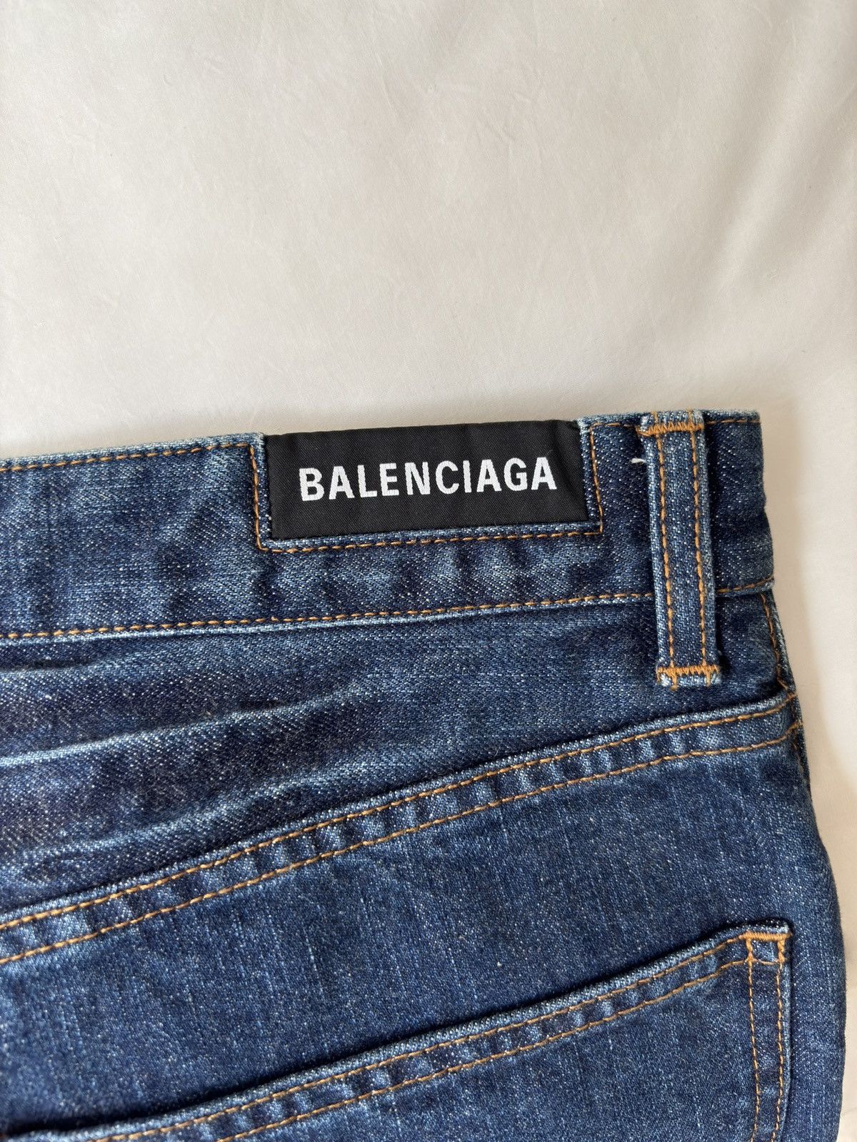 Balenciaga Balenciaga Catwash faded whiskers blue baggy wide-leg jeans Size US 31 - 9 Thumbnail