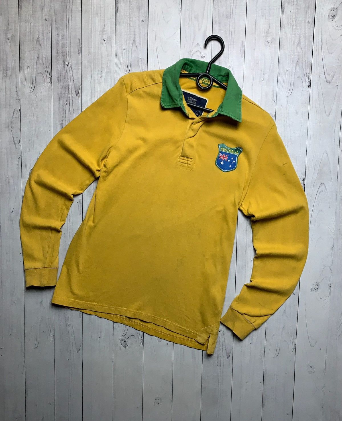 Vintage Vintage Australia rugby jersey yellow size S logo distressed Size US S / EU 44-46 / 1 - 1 Thumbnail