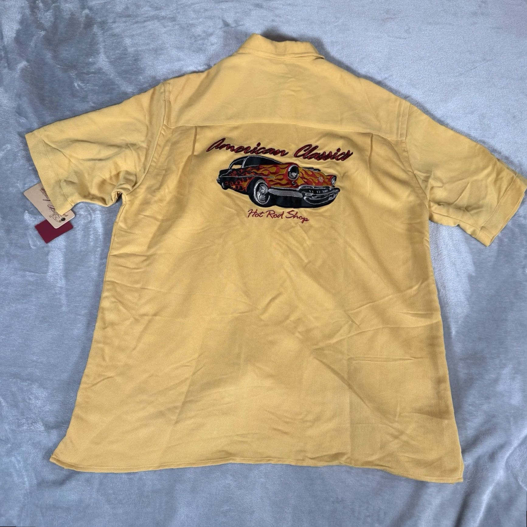 Cubavera VINTAGE Cubavera Shirt Mens S Collared Short Sleeve Button-Up Gold 1970s Cars Rockabilly 90s? no, but include theme. Size US S / EU 44-46 / 1 - 2 Thumbnail