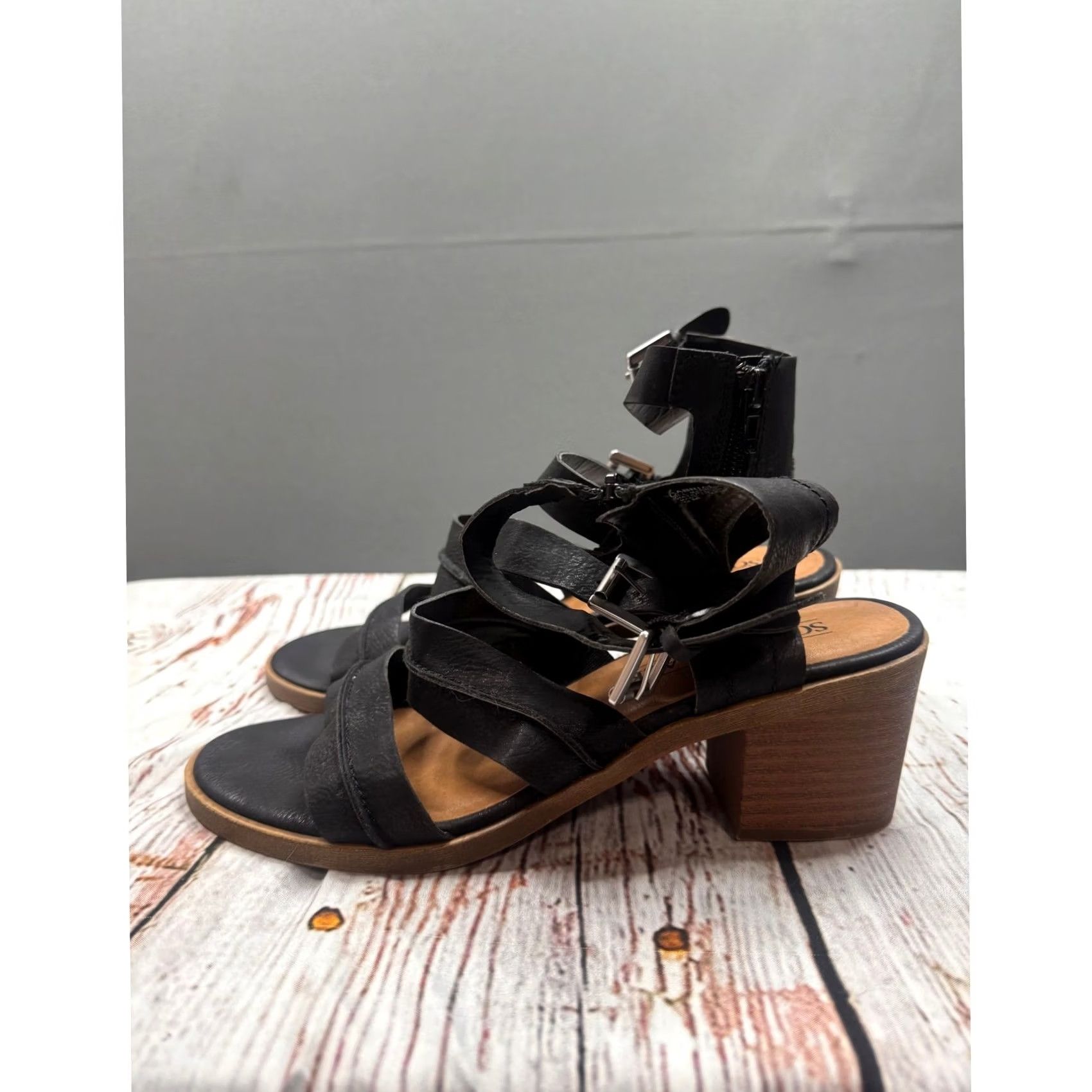 Vintage Solely Black Cabrial Sandals Women Black Gladiator Strappy Block Heel Size 9M Size US 9 / IT 39 - 2 Thumbnail