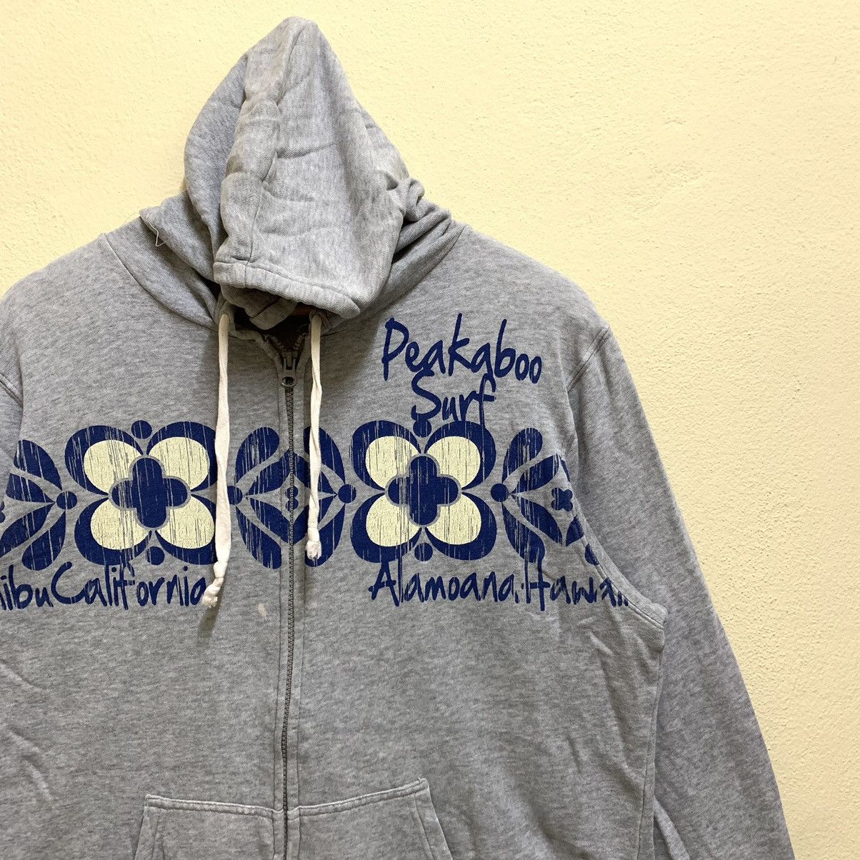 Vintage Vintage PEAKABOO SURF HAWAII Hoodie Sweater Size US L / EU 52-54 / 3 - 4 Thumbnail