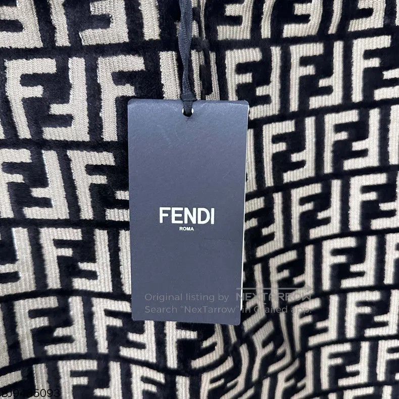 Fendi Fendi Monogrammed Embossed Short Pants Size 26" / US 2 / IT 38 - 5 Thumbnail