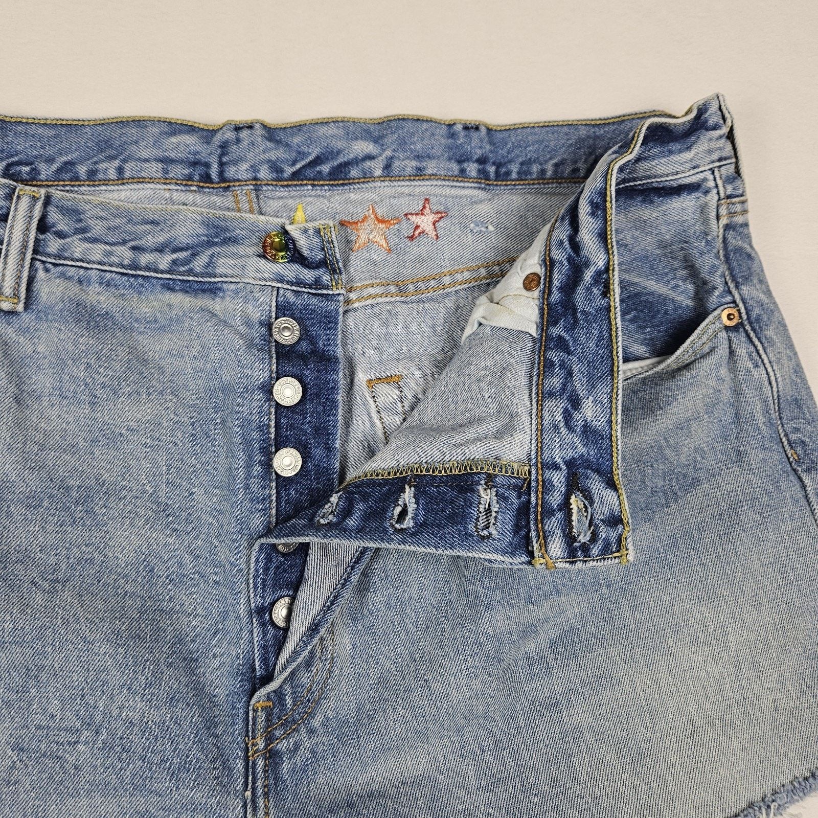 Levi's Levis 501 Pride Jean Cutoff Shorts Denim Size 42" / US 20 - 4 Thumbnail