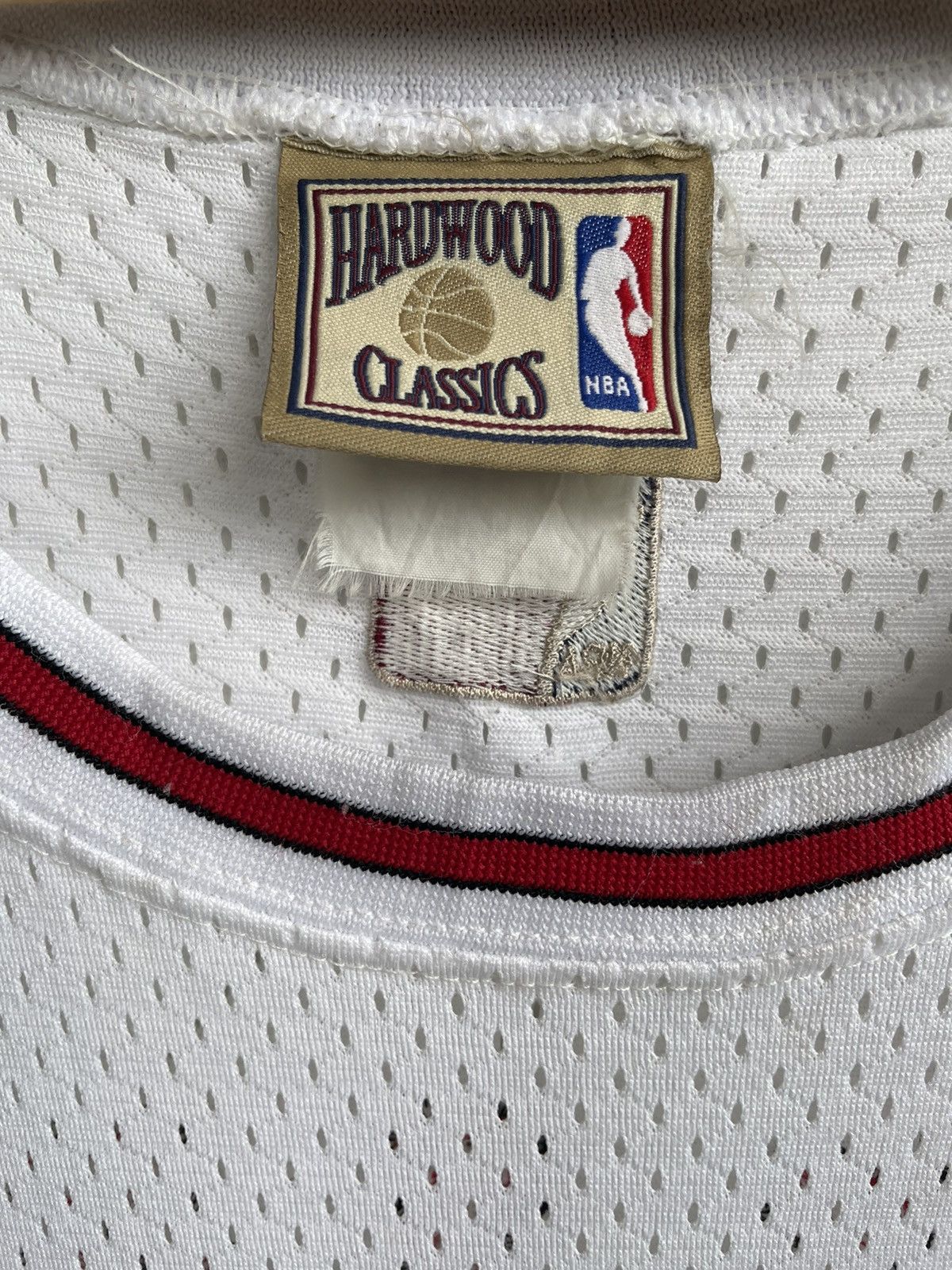 Majestic × NBA × Vintage VTG Bulls 22 Williams Hardwood Classic NBA Majestic Jersey Size US XL / EU 56 / 4 - 7 Thumbnail