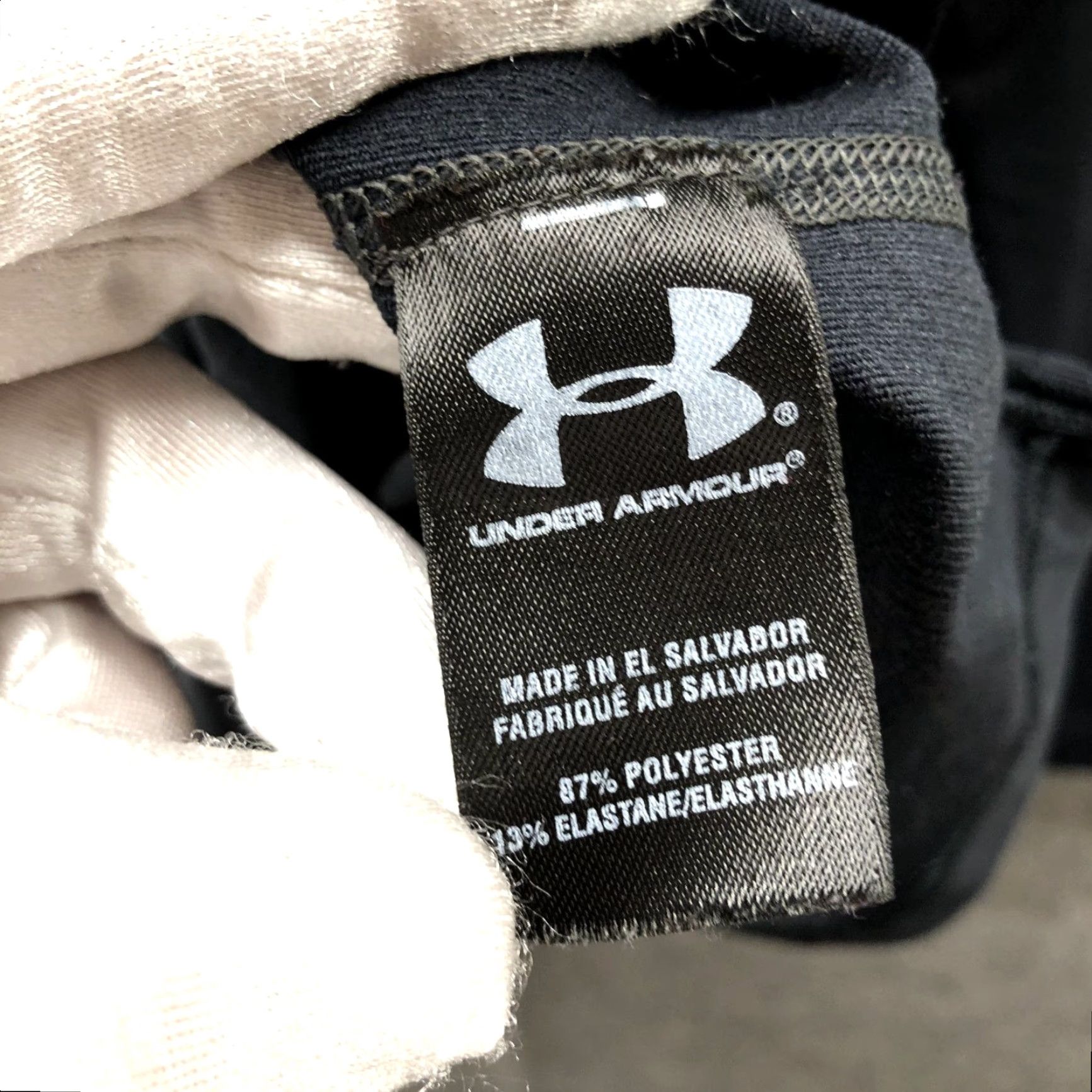 Under Armour Under Armour HeatGear Fitted Long Sleeve Baselayer T Shirt Mens M Black Size US M / EU 48-50 / 2 - 6 Thumbnail