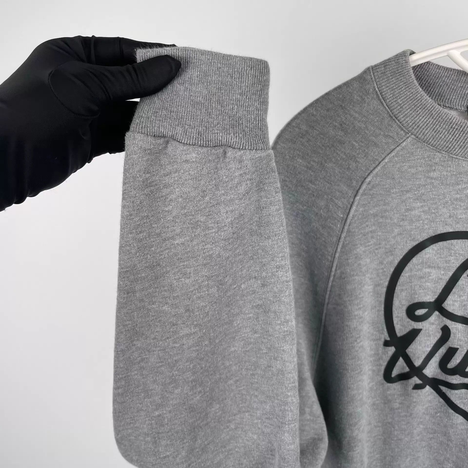 Louis Vuitton LV crewneck sweatshirt gray size S Size US S / EU 44-46 / 1 - 9 Thumbnail