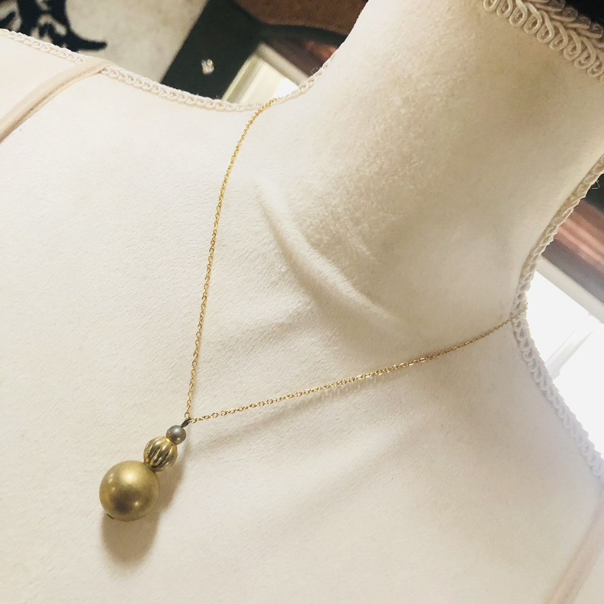 Handmade Handcrafted vintage gold metal ball dangle pendant necklace Size ONE SIZE - 1 Thumbnail