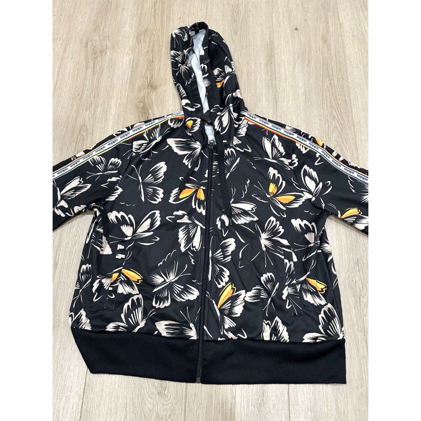 Farm Rio Adidas x Farm Rio Butterfly Full Zip Hoodie Jacket XL Women Multicolor Butterfly Theme Basic Jacket Activewear Size XL / US 12-14 / IT 48-50 - 3 Thumbnail