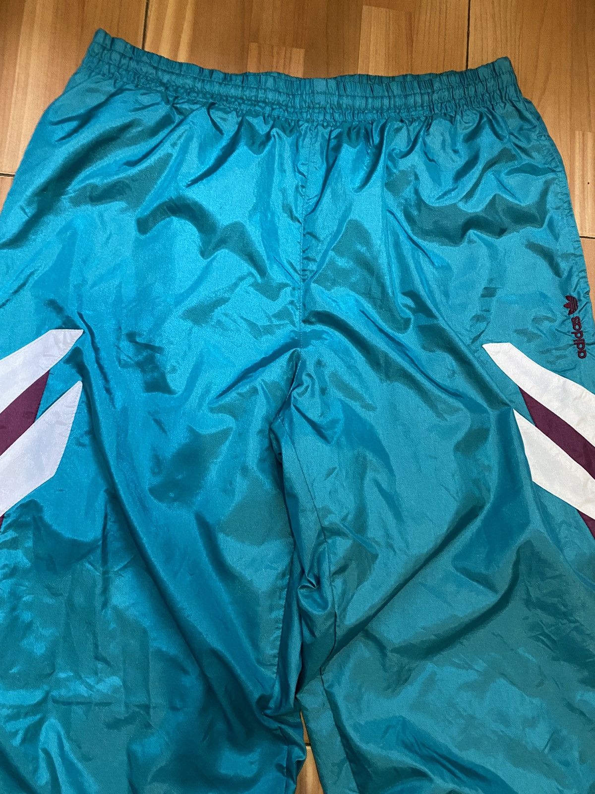Adidas Vintage adidas Original nylon pants size M Size US 40 / EU 56 - 3 Thumbnail