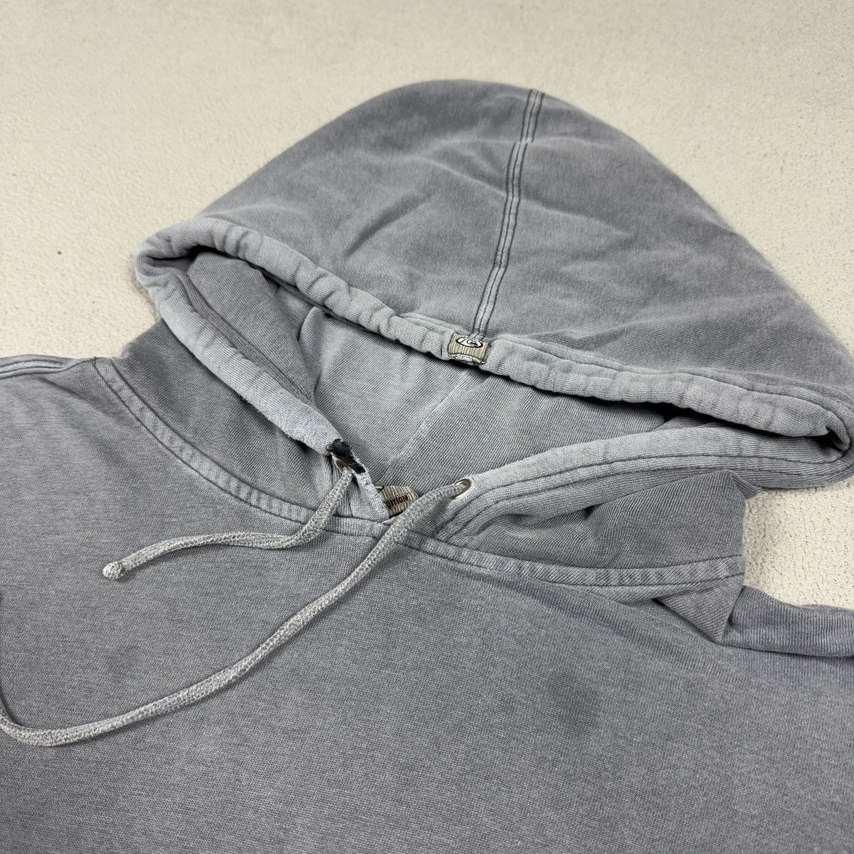 Quiksilver RARE Trashed Quiksilver Sun Faded Paper Thin Hoodie XL Size US XL / EU 56 / 4 - 9 Thumbnail
