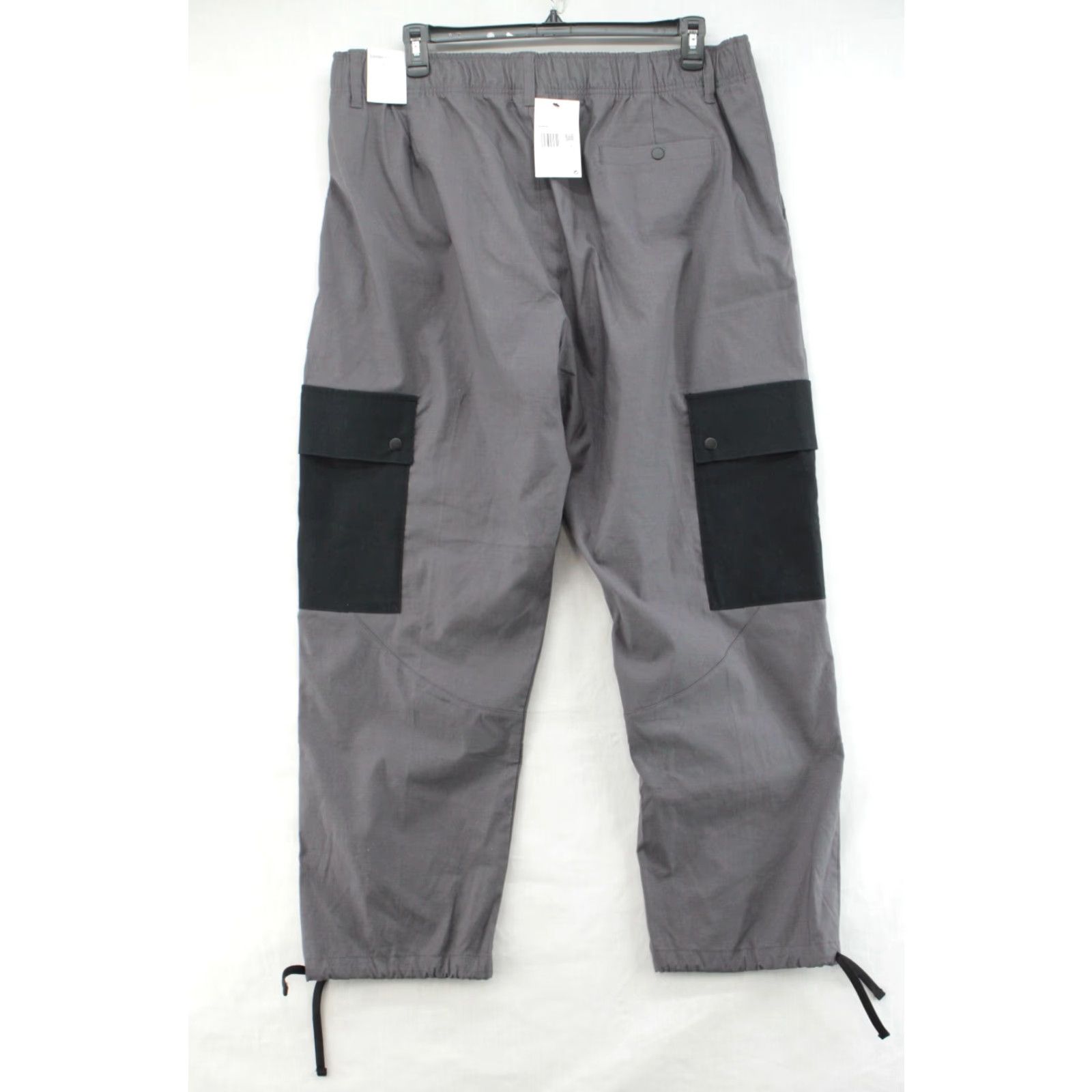Nike Nike Jordan Flight Essentials Utility Cargo Pants Women 2X Gray Gorpcore Cargo Pants Women's 2X Gray Nike Jordan Flight Essentials Utility Gorpcore Size 40" / US 18 - 6 Thumbnail