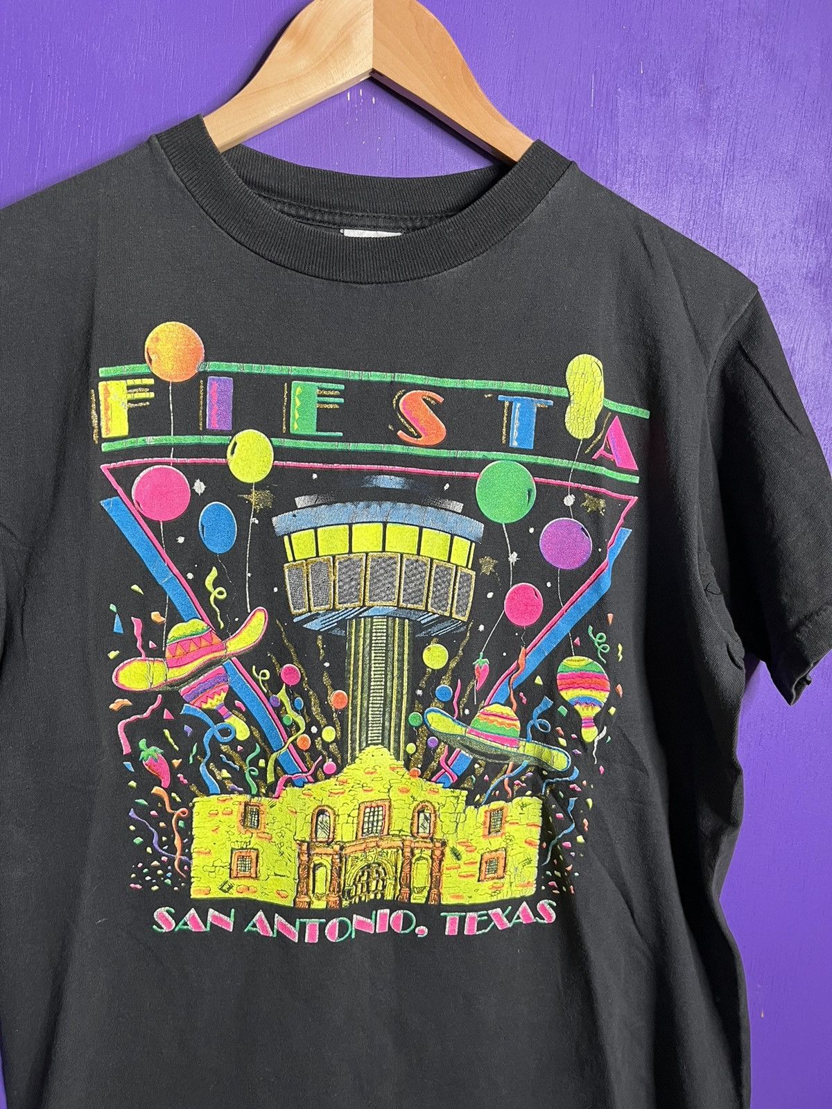Vintage Vintage 90s San Antonio fiesta Alamo t-shirt Size US M / EU 48-50 / 2 - 3 Thumbnail