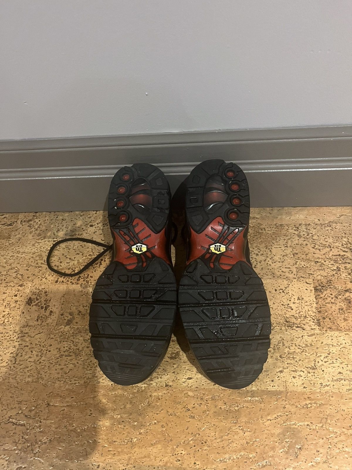 Nike Air Max Plus “Black Crimson” Size US 7 / EU 40 - 5 Thumbnail