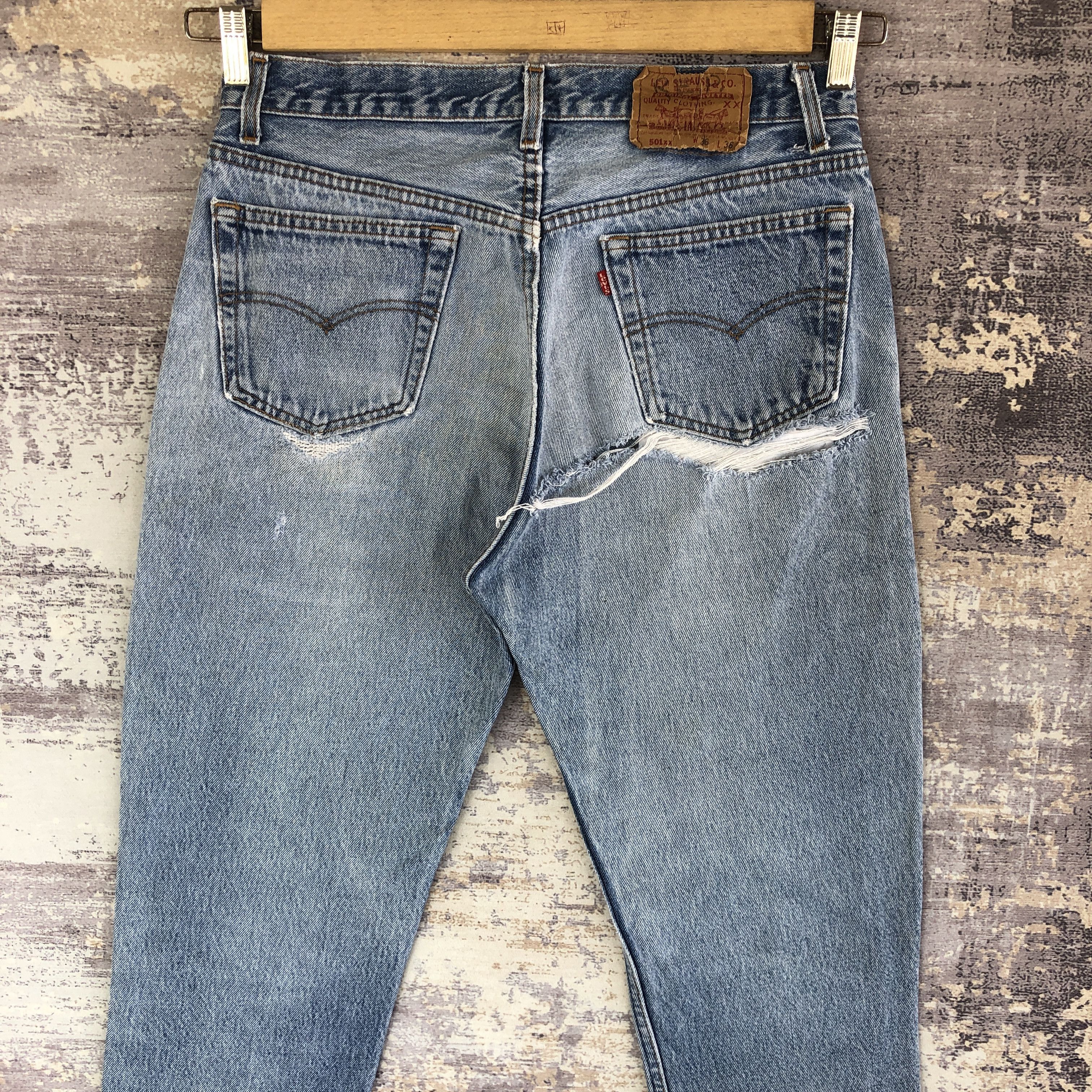Levi's Vintage Levis 501 Distressed Sun Faded Jeans Levi's Denim Size US 32 / EU 48 - 3 Thumbnail