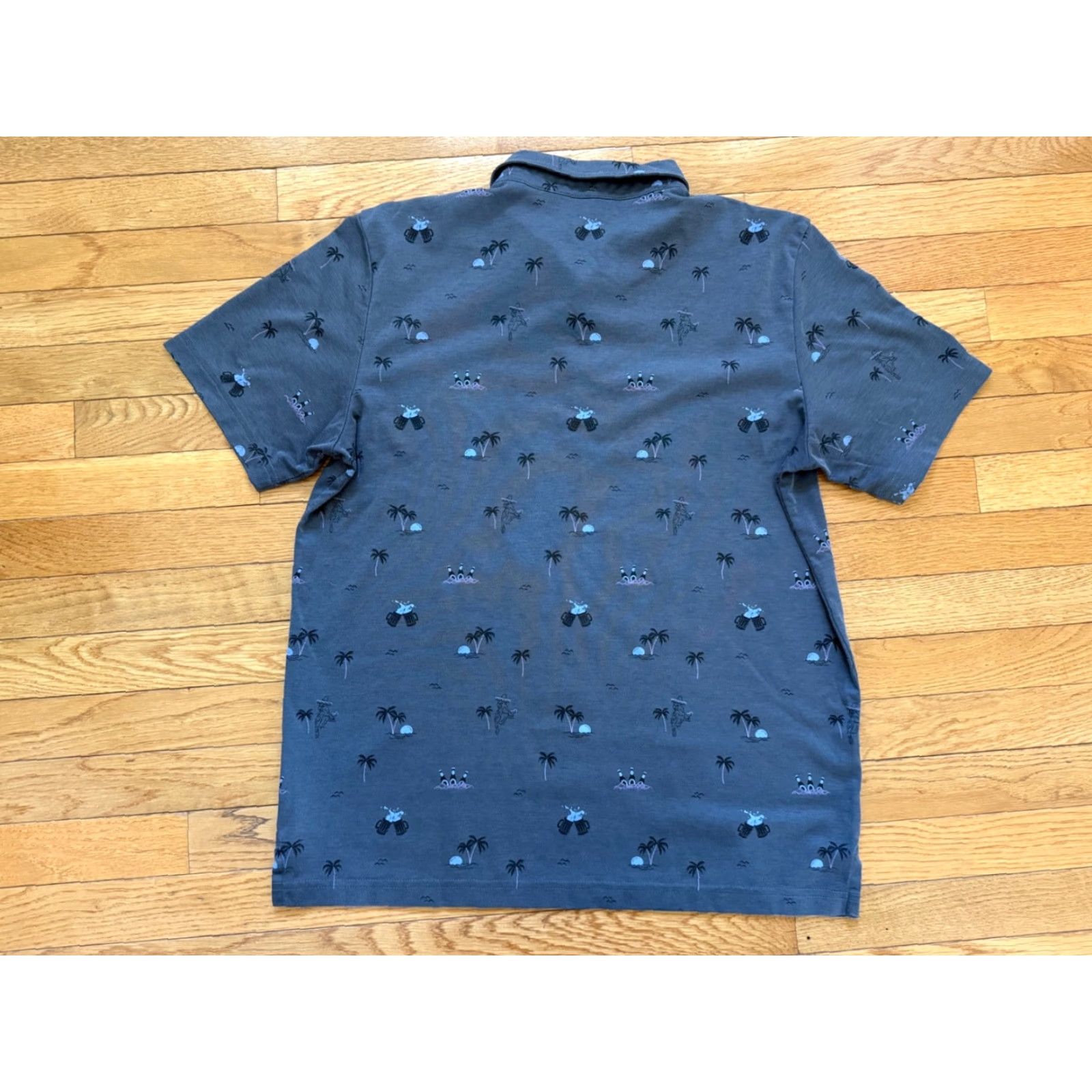 TravisMathew Travis Mathew Shirt Mens L Gray Drinks Beer Palm Trees AOP Golf Polo Size US L / EU 52-54 / 3 - 2 Thumbnail