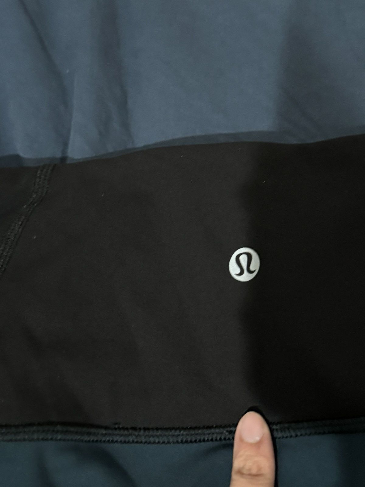 Lululemon Lululemon Multicolor Leggings Black & Blue Size 26" / US 2 / IT 38 - 4 Thumbnail