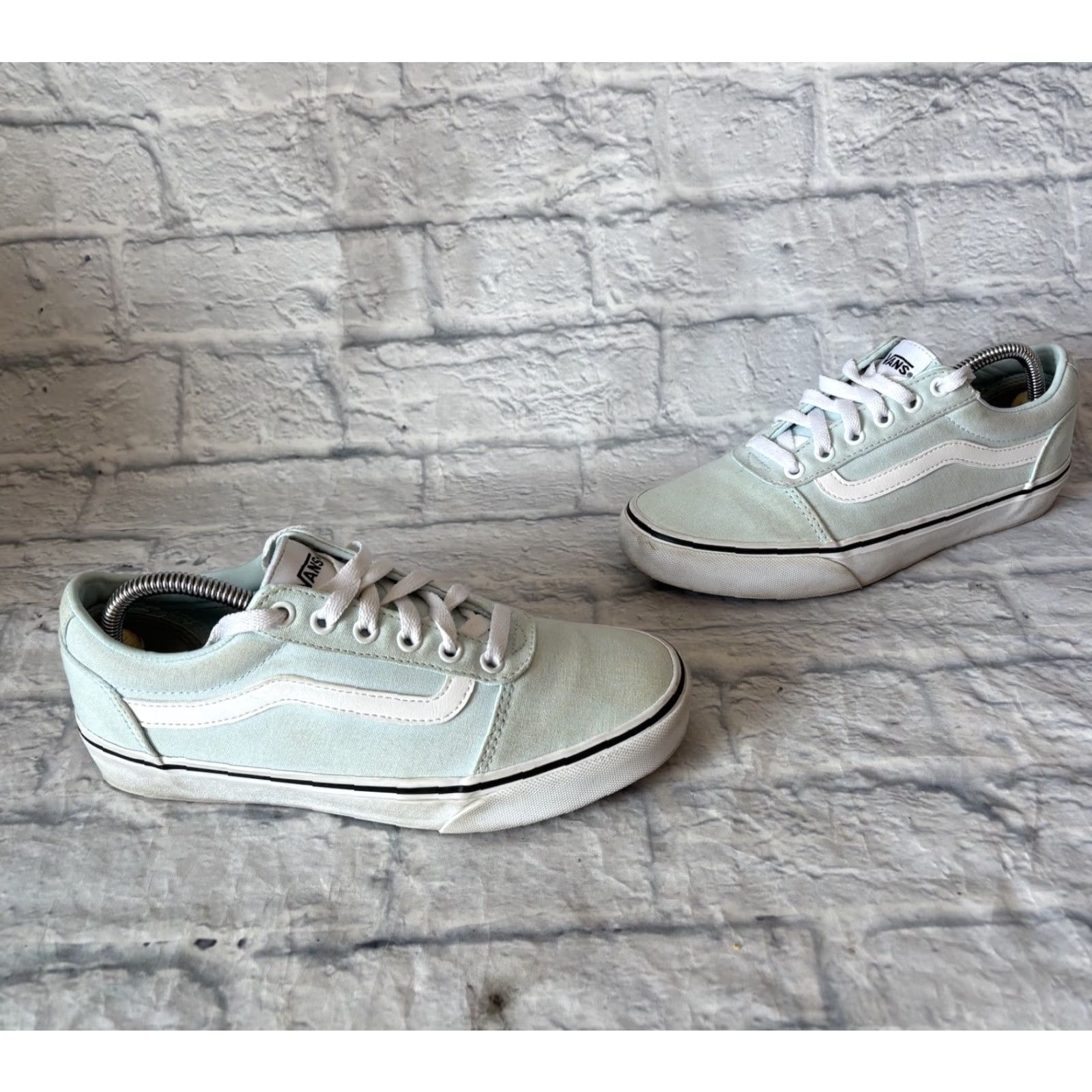 Vans VANS Ward Old Skool Low Top Skate Sneakers Light Blue/White Women’s 8.5 Women Candor? Size M / US 6-8 / IT 42-44 - 2 Thumbnail